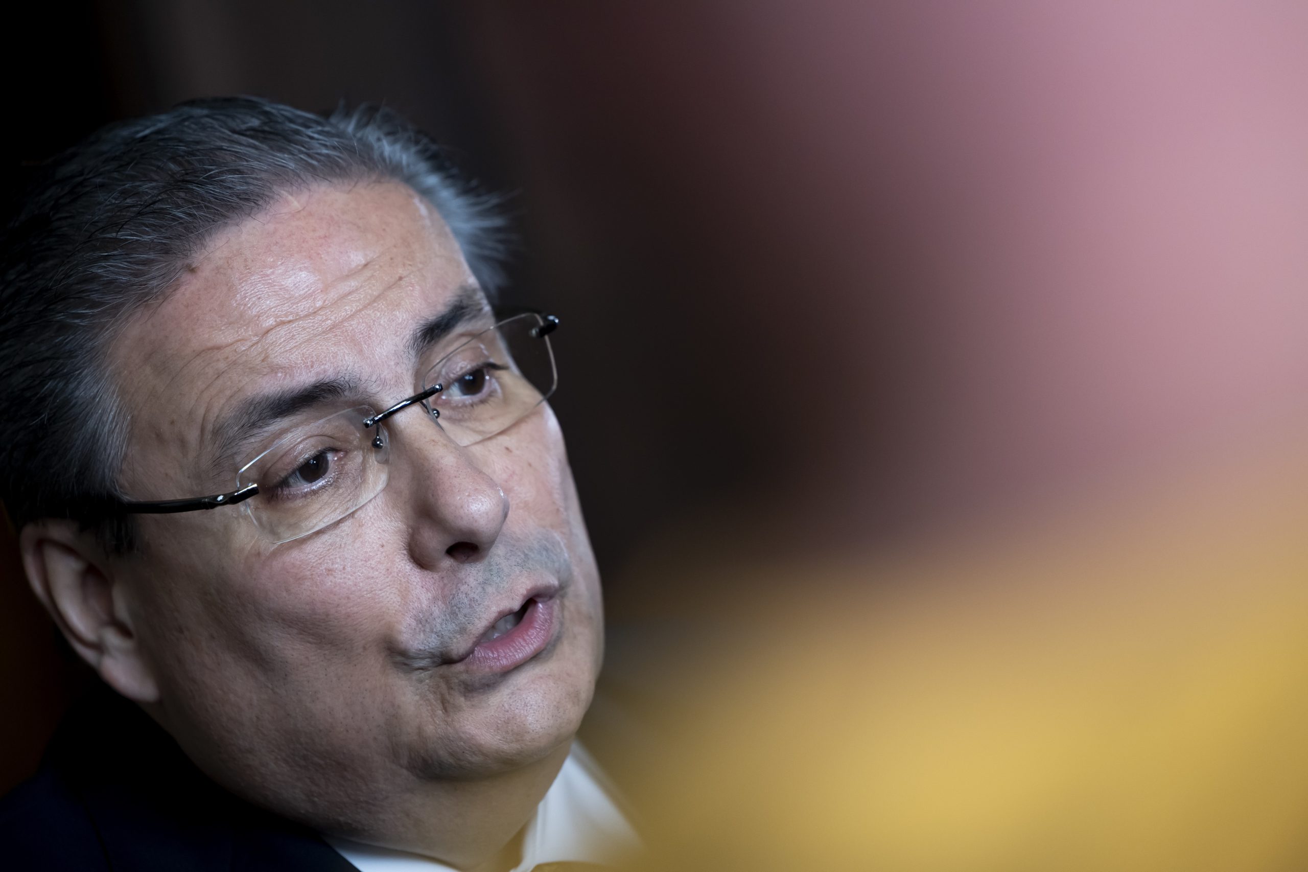Executivo diz que vai dialogar com todos os partidos