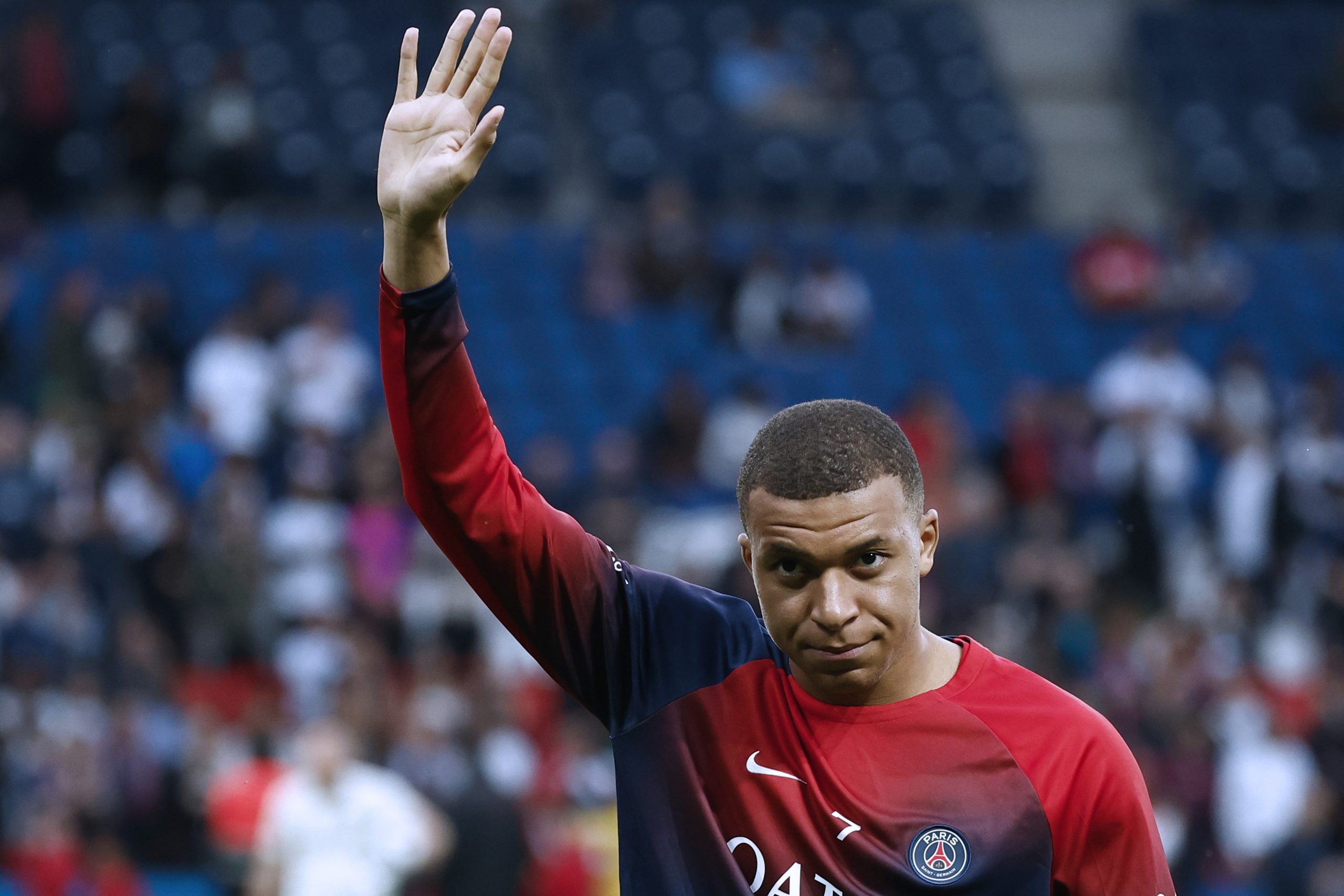Kylian Mbappé eleito melhor jogador da Liga francesa pela quinta vez seguida