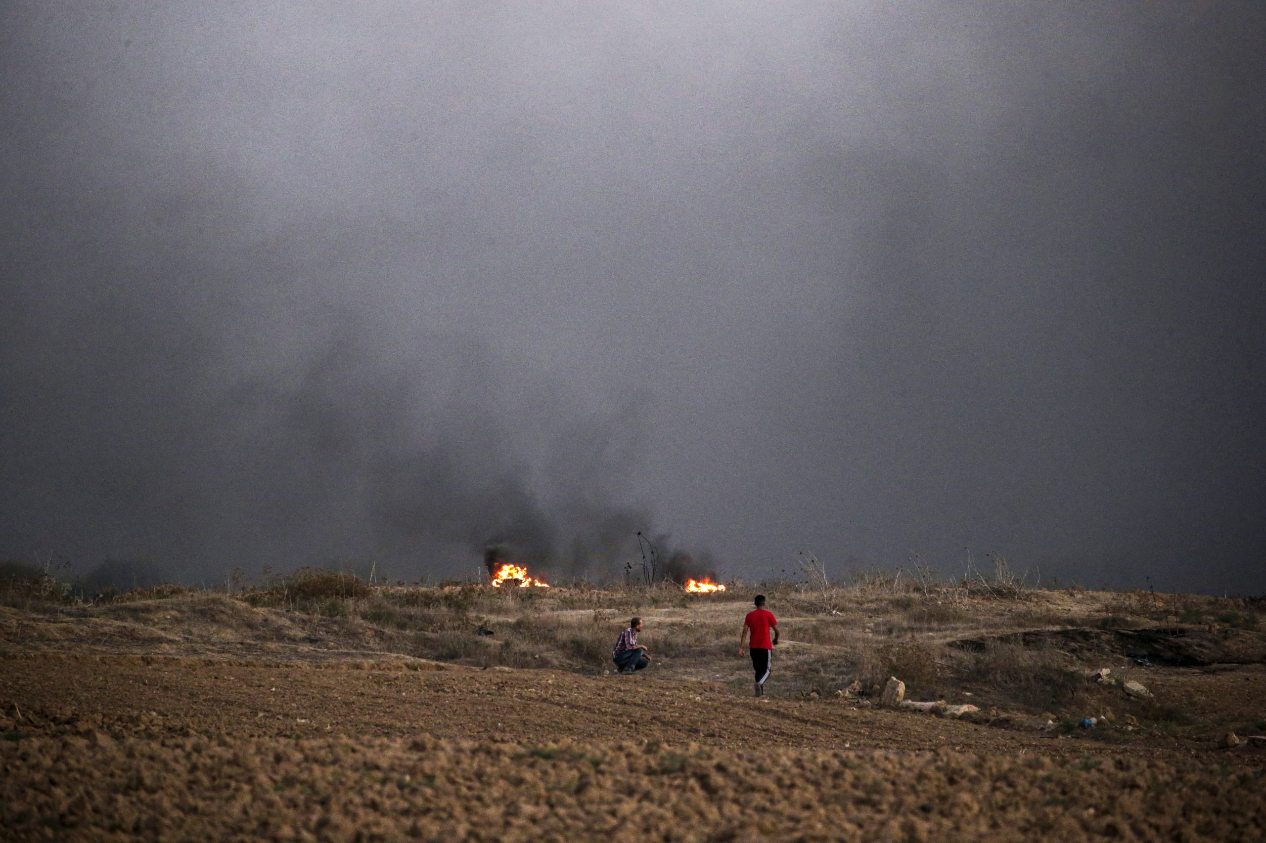 Israel bombardeia a Faixa de Gaza pelo quinto dia consecutivo em resposta a protestos