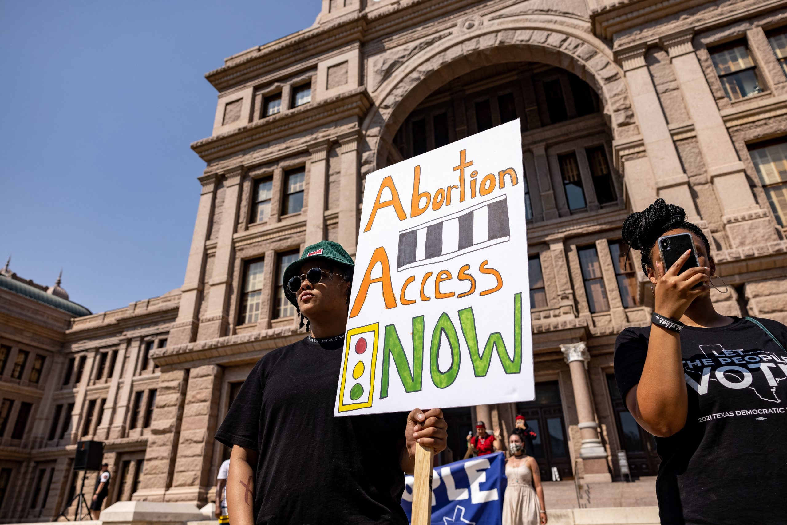 EUA: Abortos retomados no Texas após suspensão de lei que os proibia