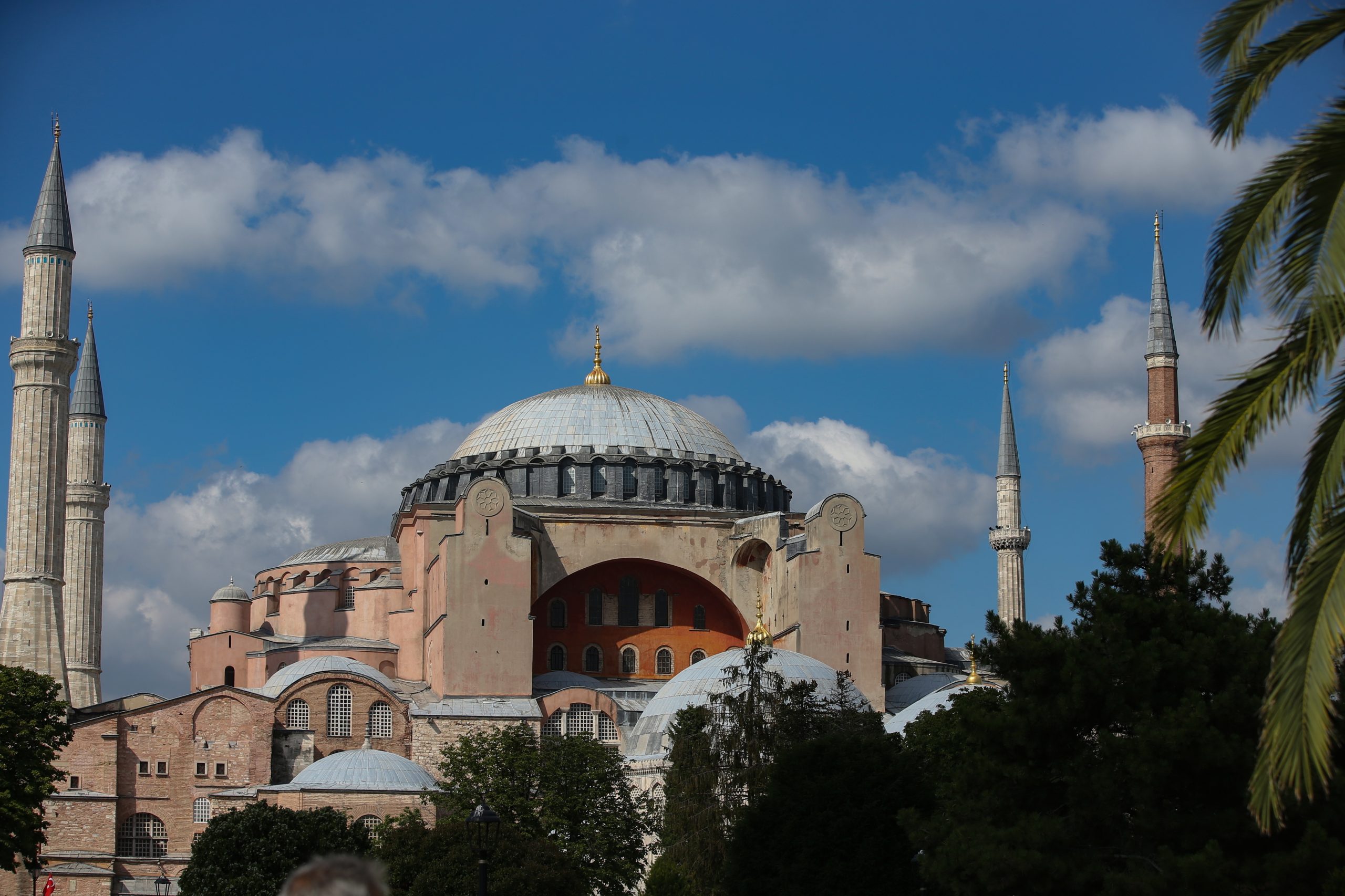 Hagia Sophia de Istambul, convertida numa mesquita, aberta aos visitantes fora das horas de oração