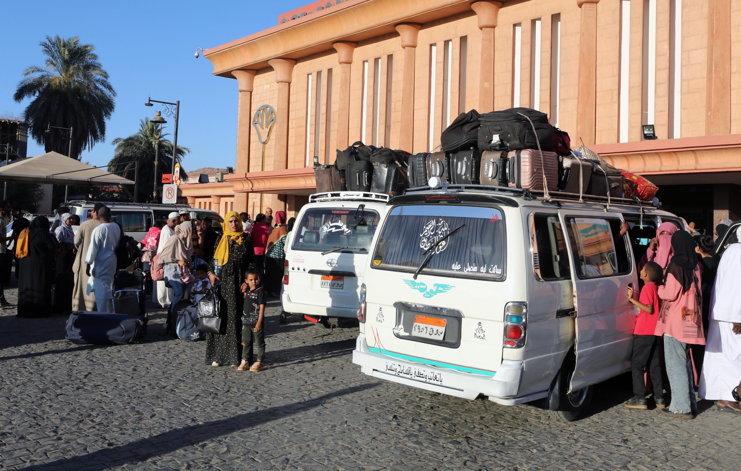 Mais de 60.000 sudaneses fugiram para o Egito devido a conflito