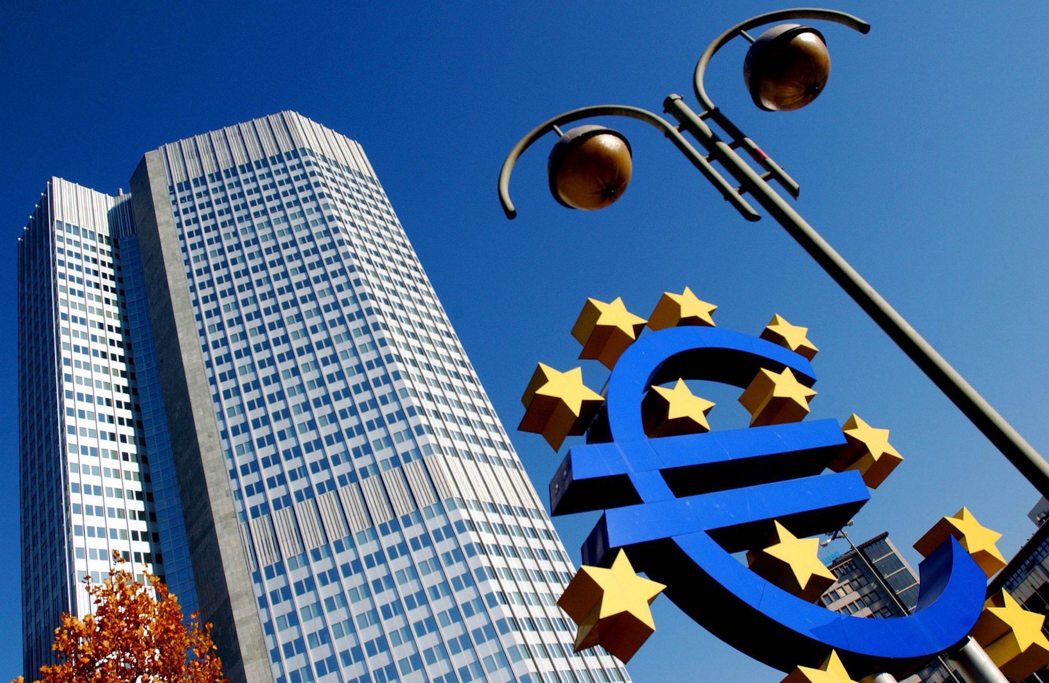Banco Central Europeu deve manter hoje as taxas de juro