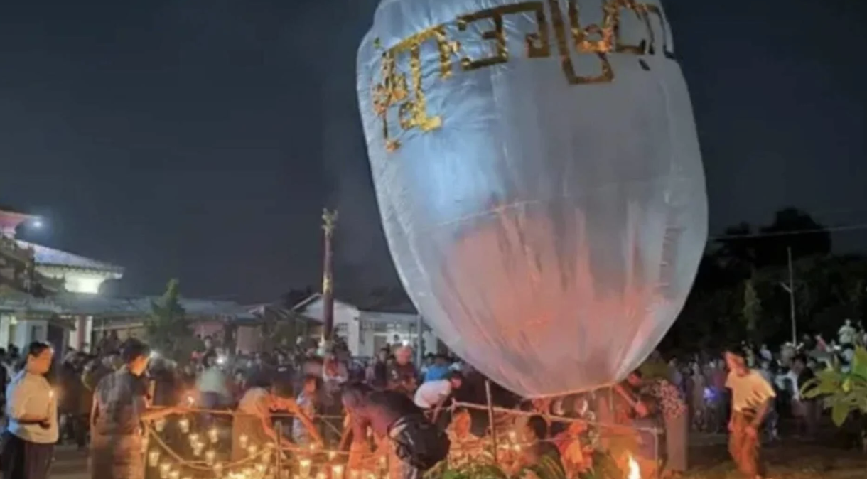 Pelo menos 24 mortos após parapente lançar bombas em festival budista em Myanmar