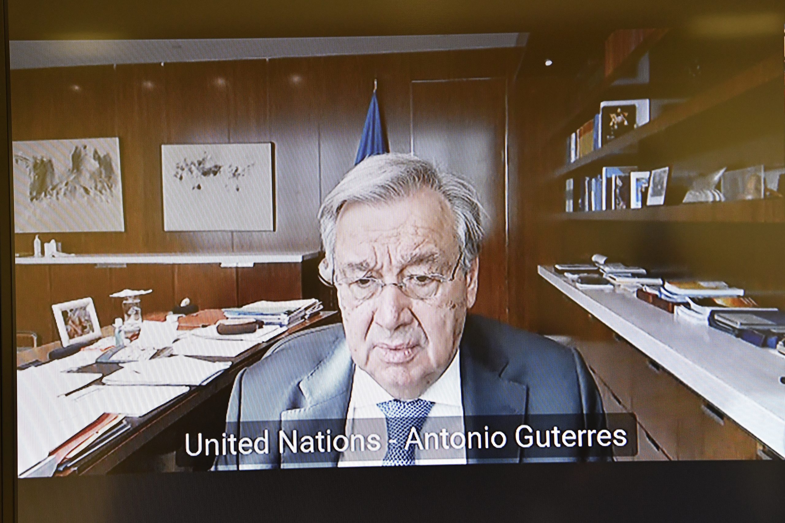 Covid-19: Guterres critica corrida dos países ricos à vacina e pede apoio para África