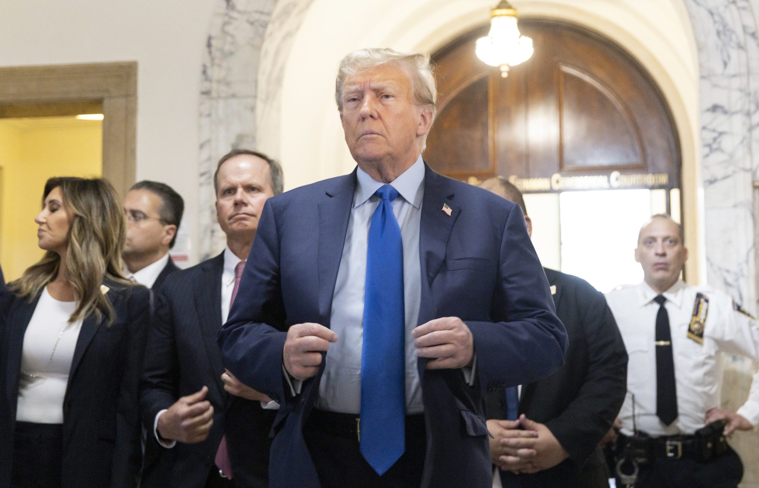 Trump comparece em segundo dia de julgamento em Nova Iorque