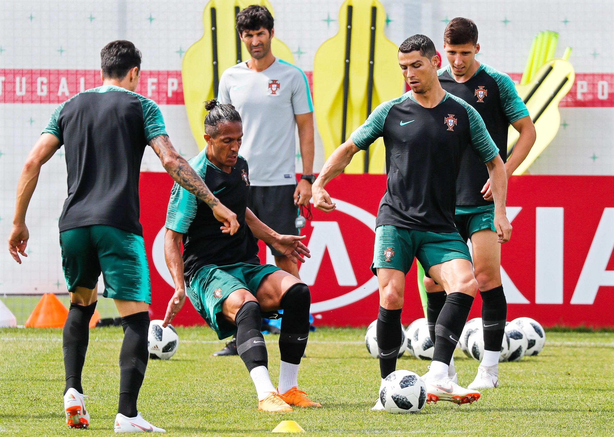 Portugal e Espanha “afinam pontaria” para ganhar grupo B no Mundial2018