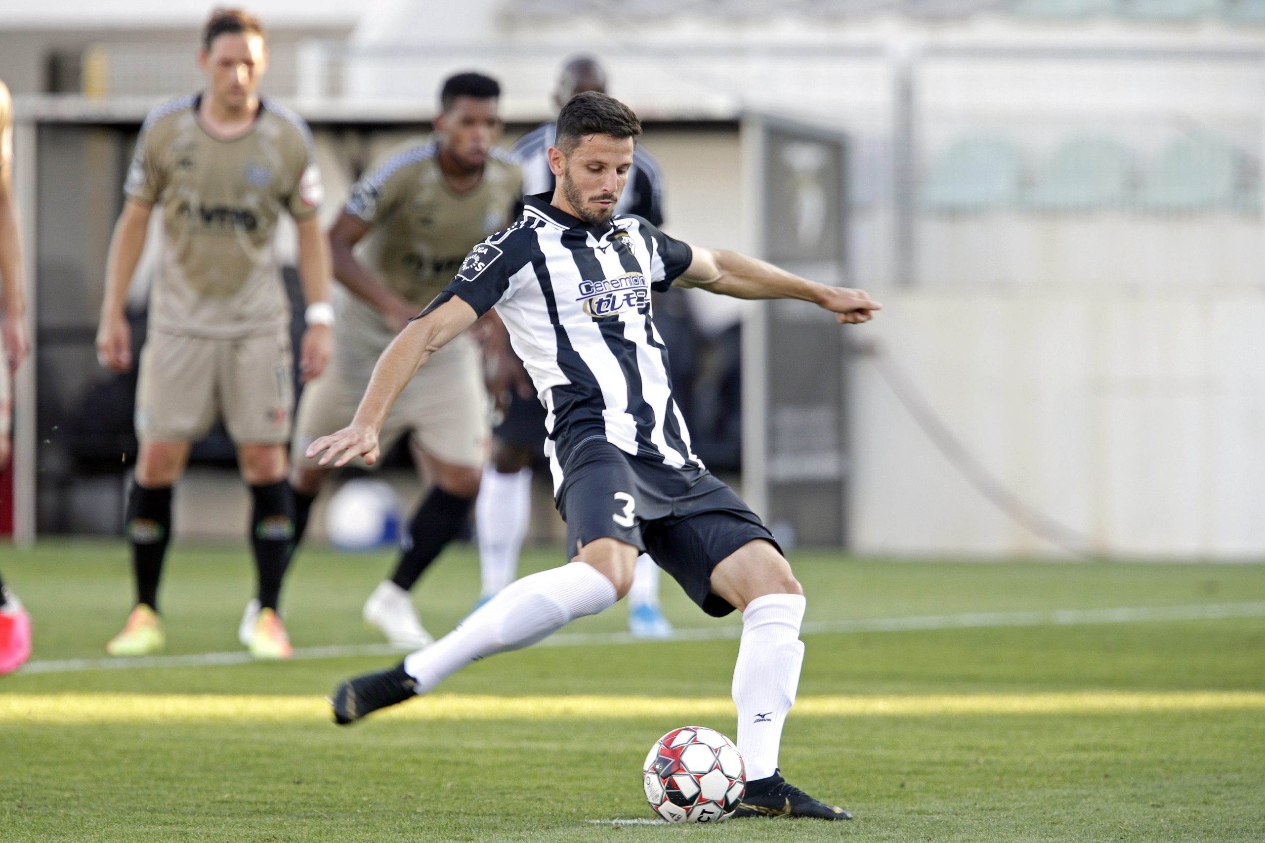 I Liga. Portimonense vence Boavista e sai da zona de despromoção