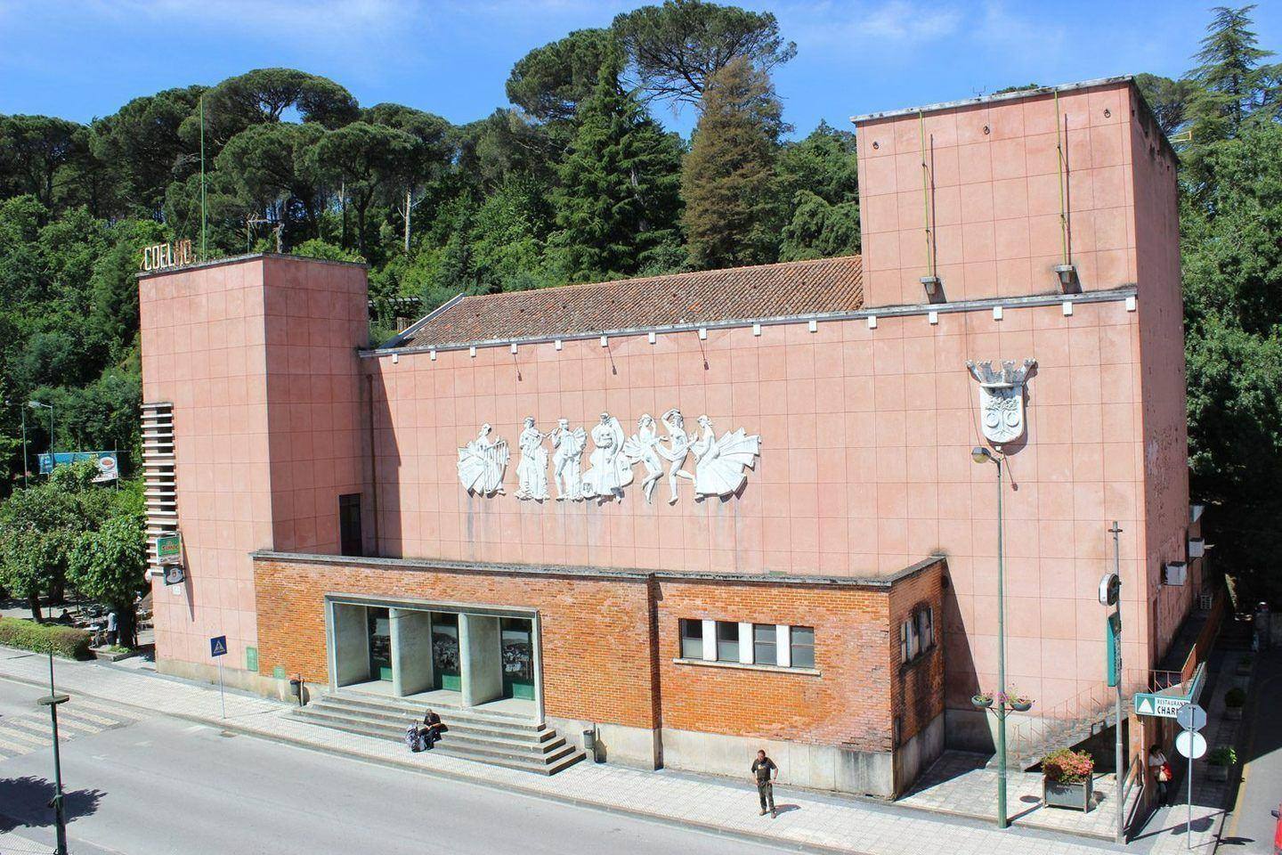 Teatro Alves Coelho em Arganil classificado como Monumento de Interesse Municipal