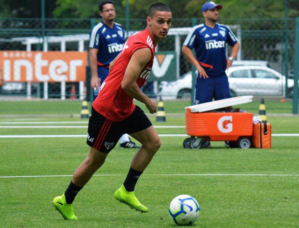 Transferência mais cara do verão: Antony troca Ajax pelo Manchester United