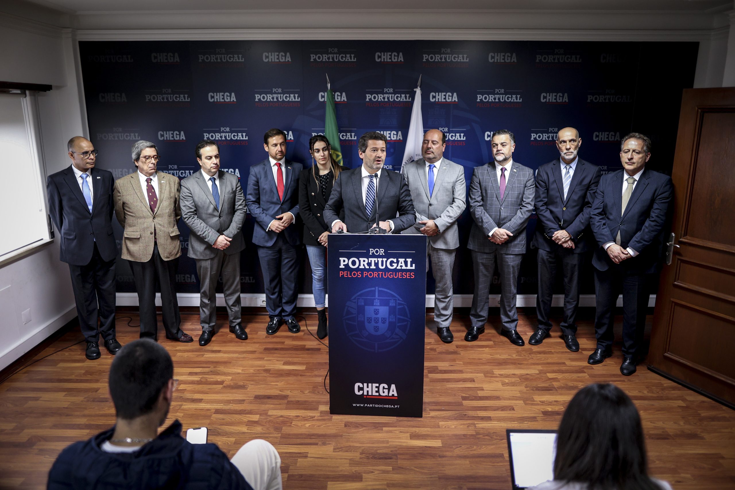 Desinformação: notícia falsa sobre ataque à comitiva do Chega teve mais impacto nas redes sociais do que a sua correção
