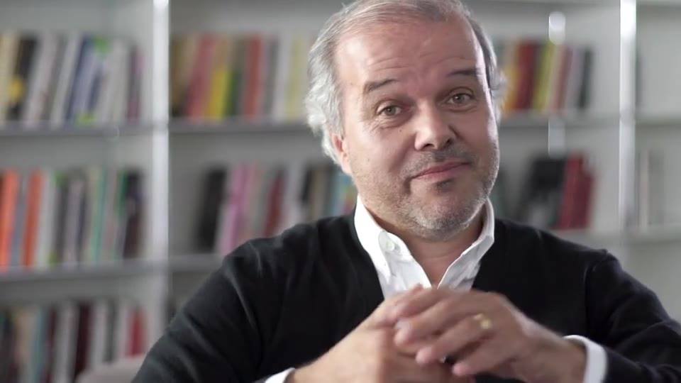 “Temos que assumir que a escola terminou em março”, alerta psicólogo Eduardo Sá