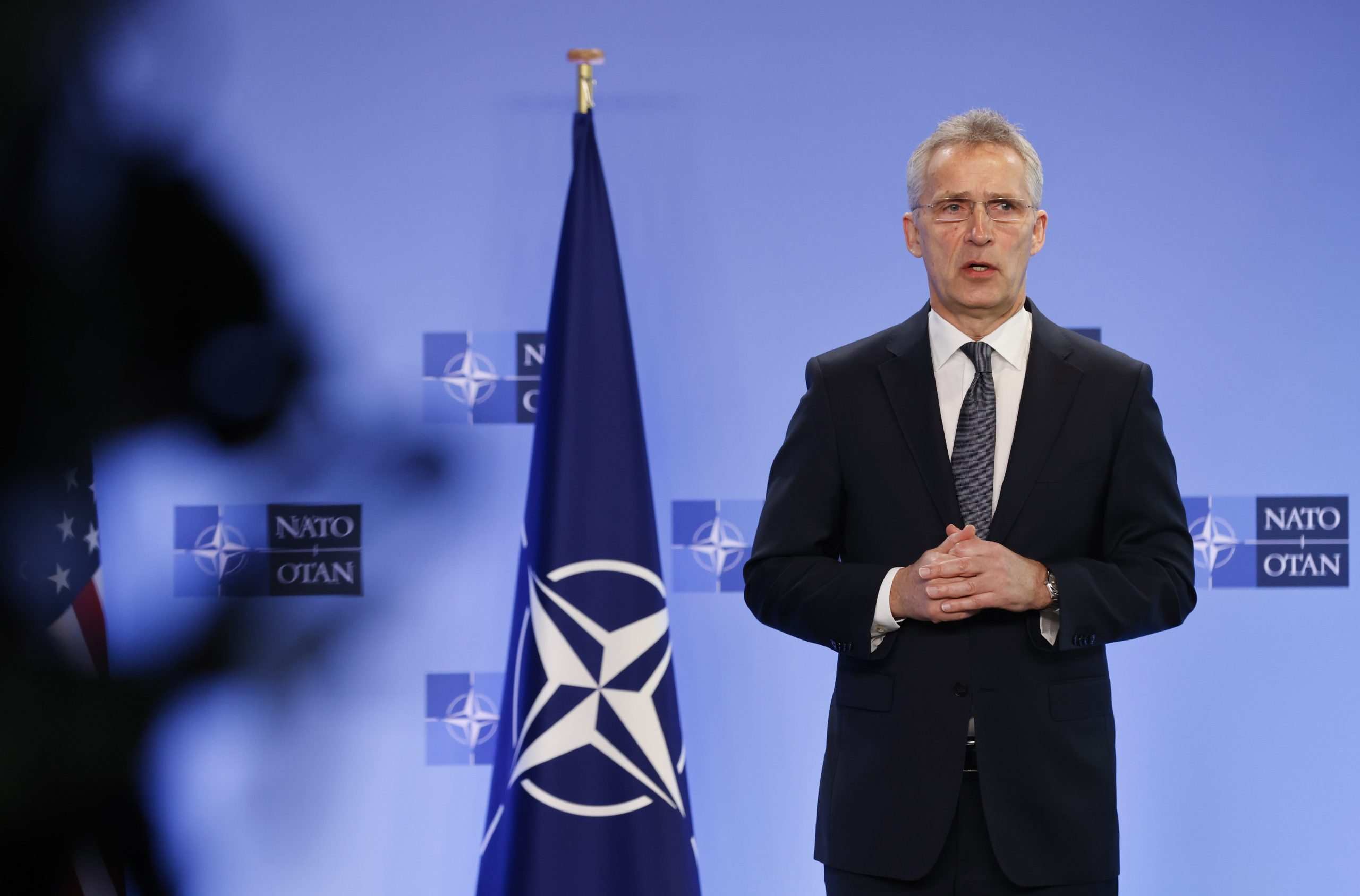Aliados decidem prolongar mandato de Stoltenberg por mais um ano
