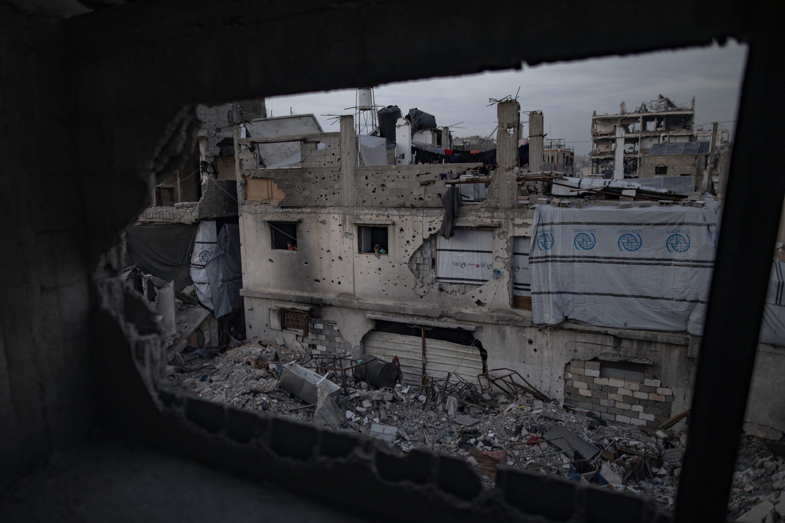 Depois de ataques durante a noite, Israel restabelece cessar-fogo em Gaza