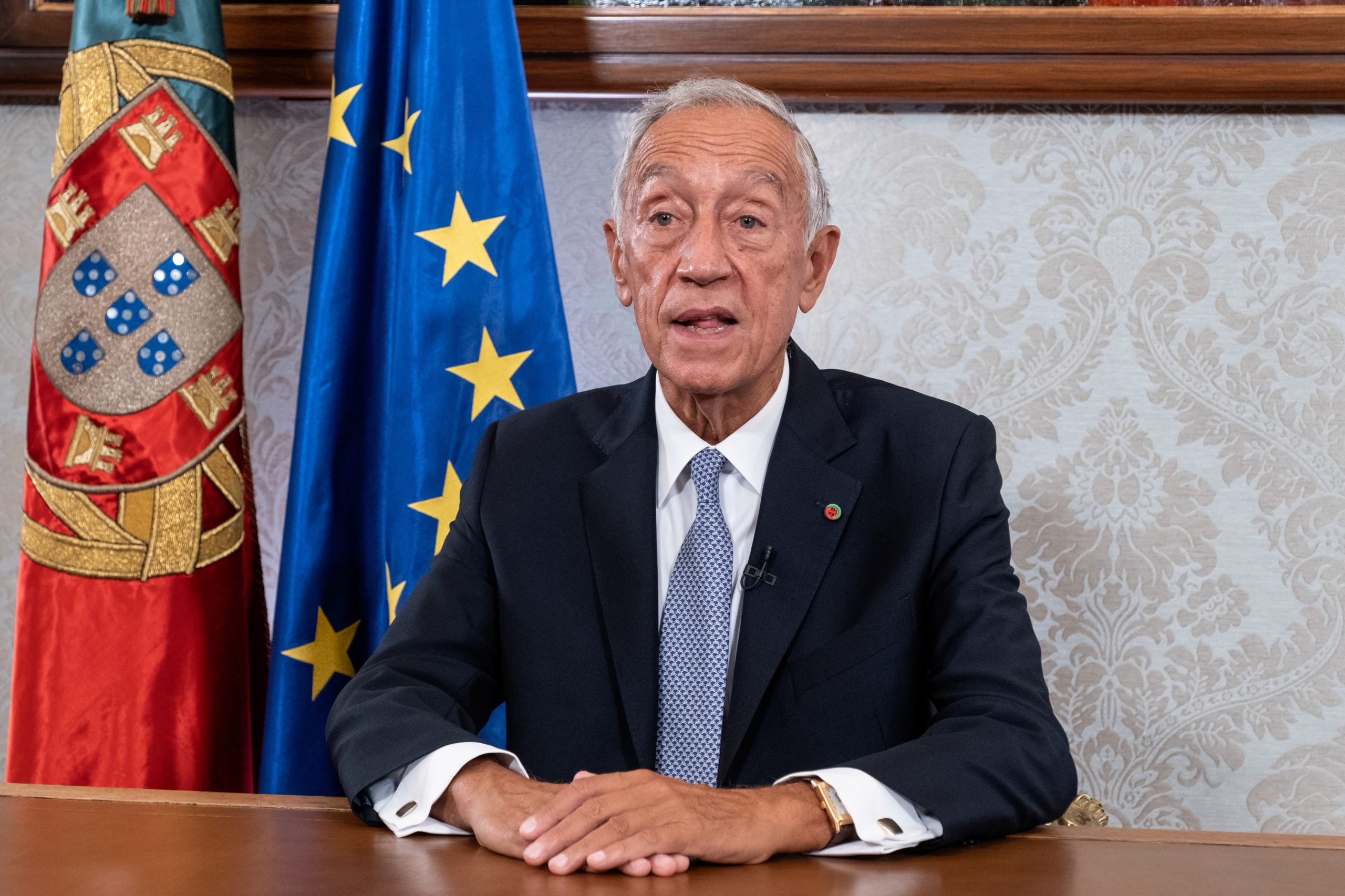 Marcelo afirma que votar é mais importante do que nunca para o país recomeçar a viver