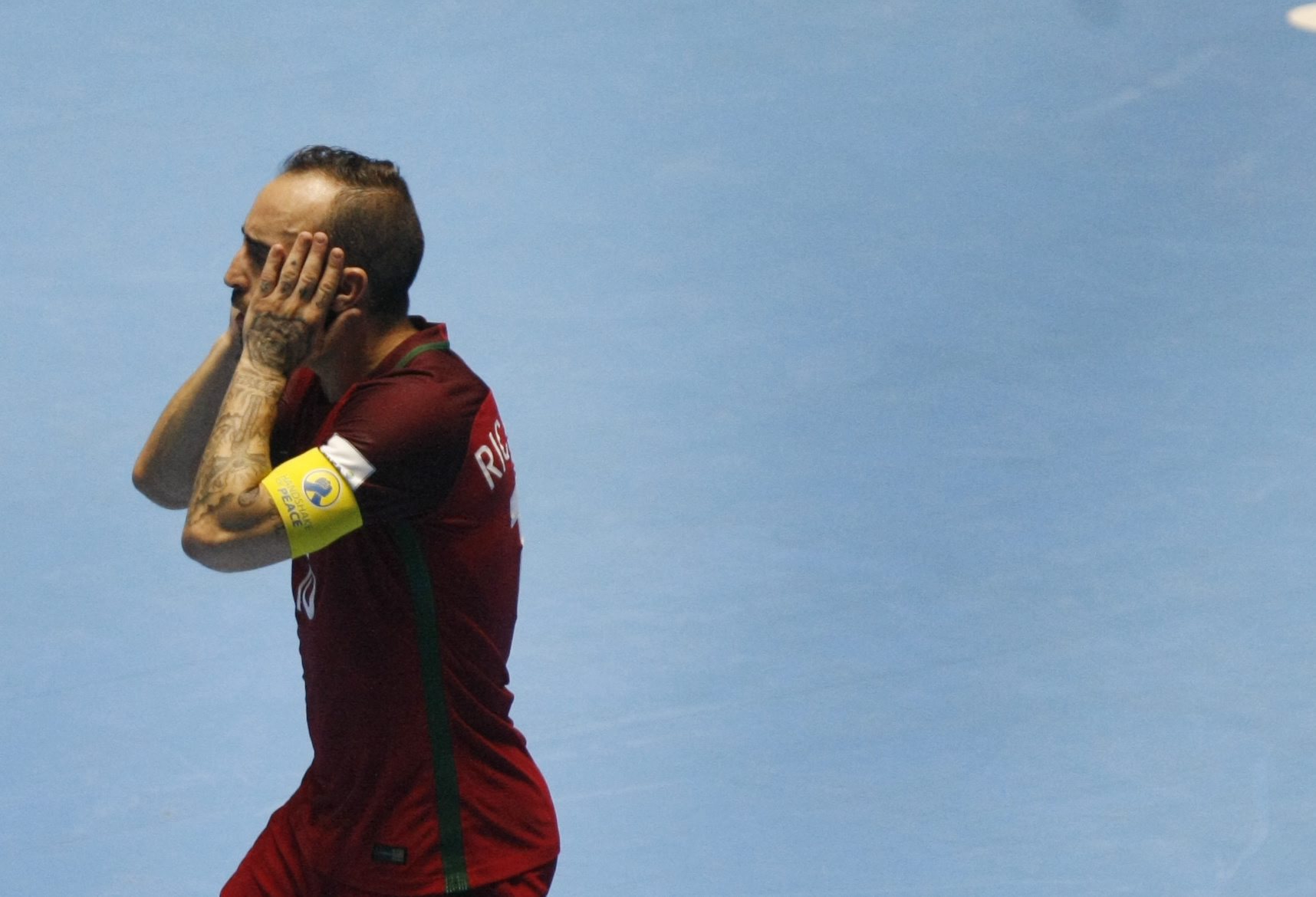 Ricardinho “maravilhado” após segundo triunfo na carreira na UEFA Futsal Cup