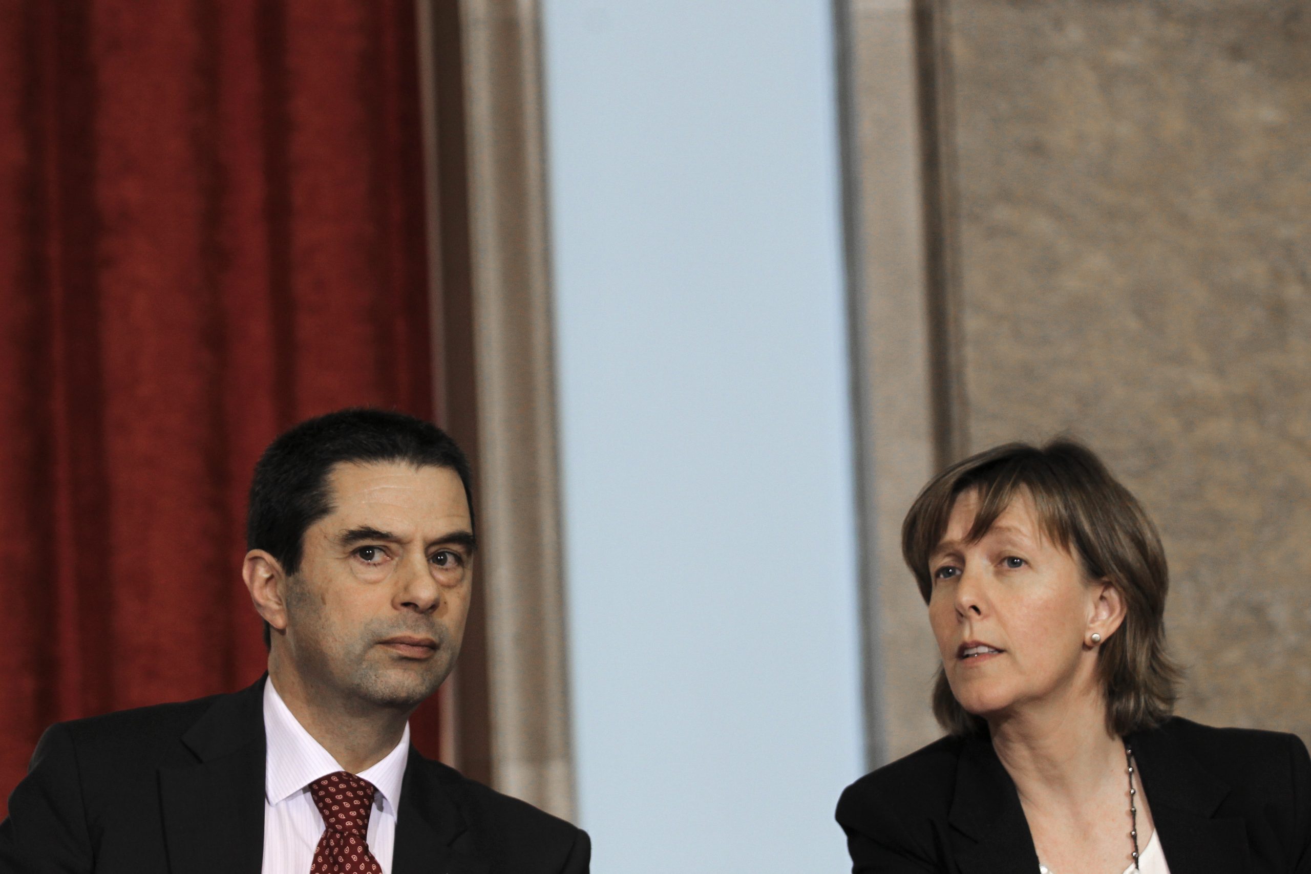 Offshore: PS pede audição de ex-ministros das Finanças Vítor Gaspar e Maria Luís Albuquerque