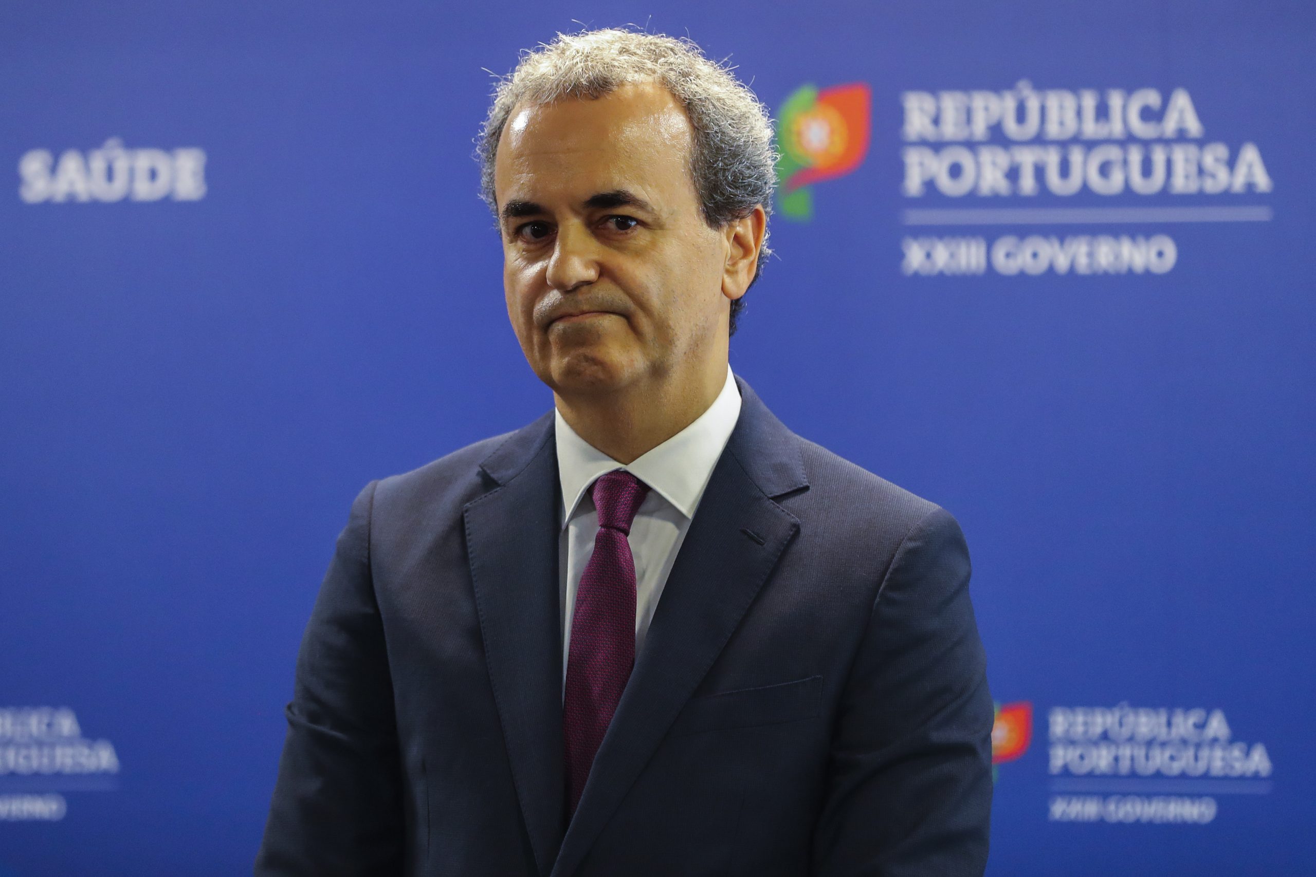 Listas de espera no SNS aumentaram porque procura cresceu mais de 20%
