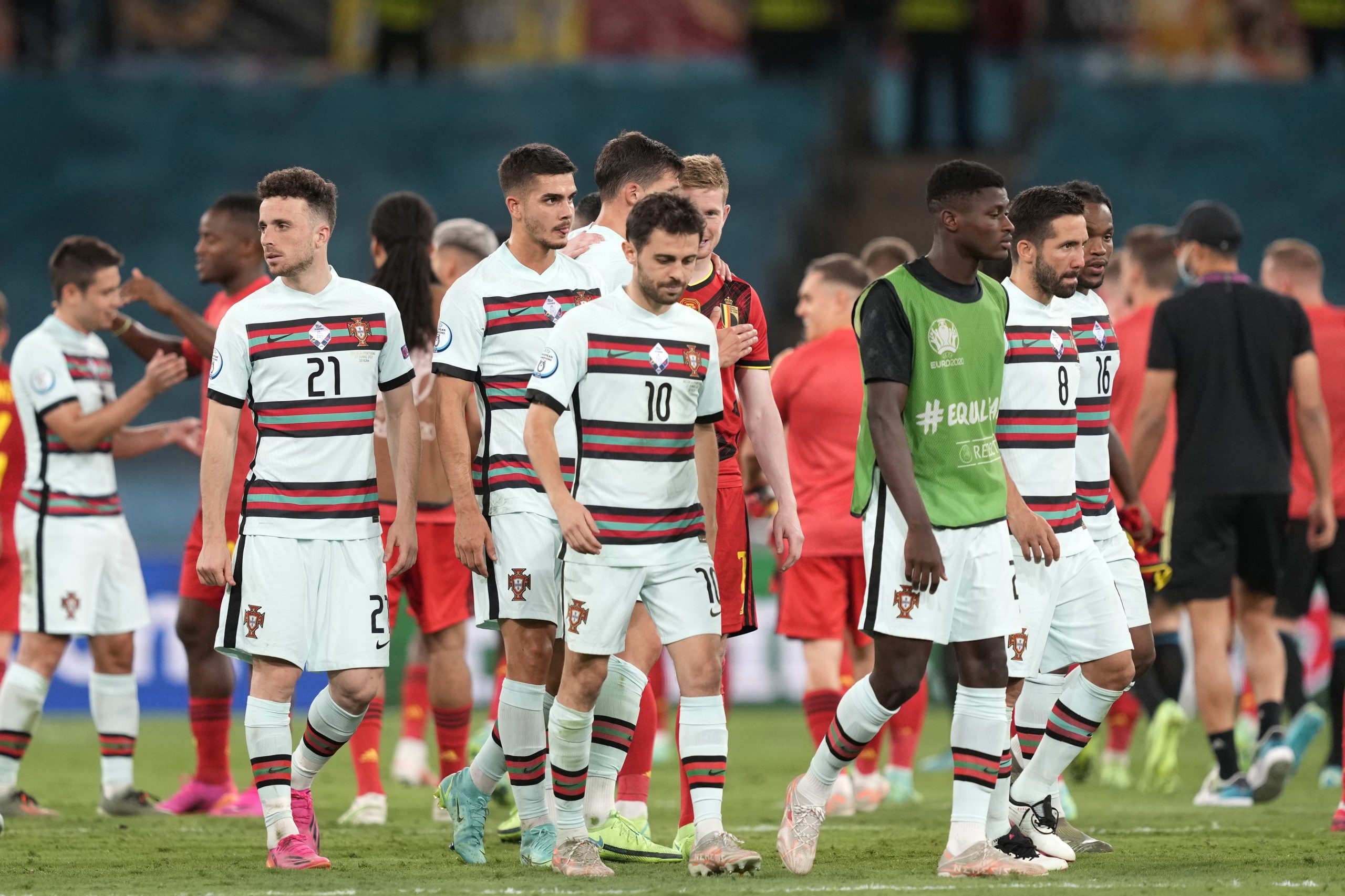 Euro2020: Seleção portuguesa chega em silêncio a Lisboa