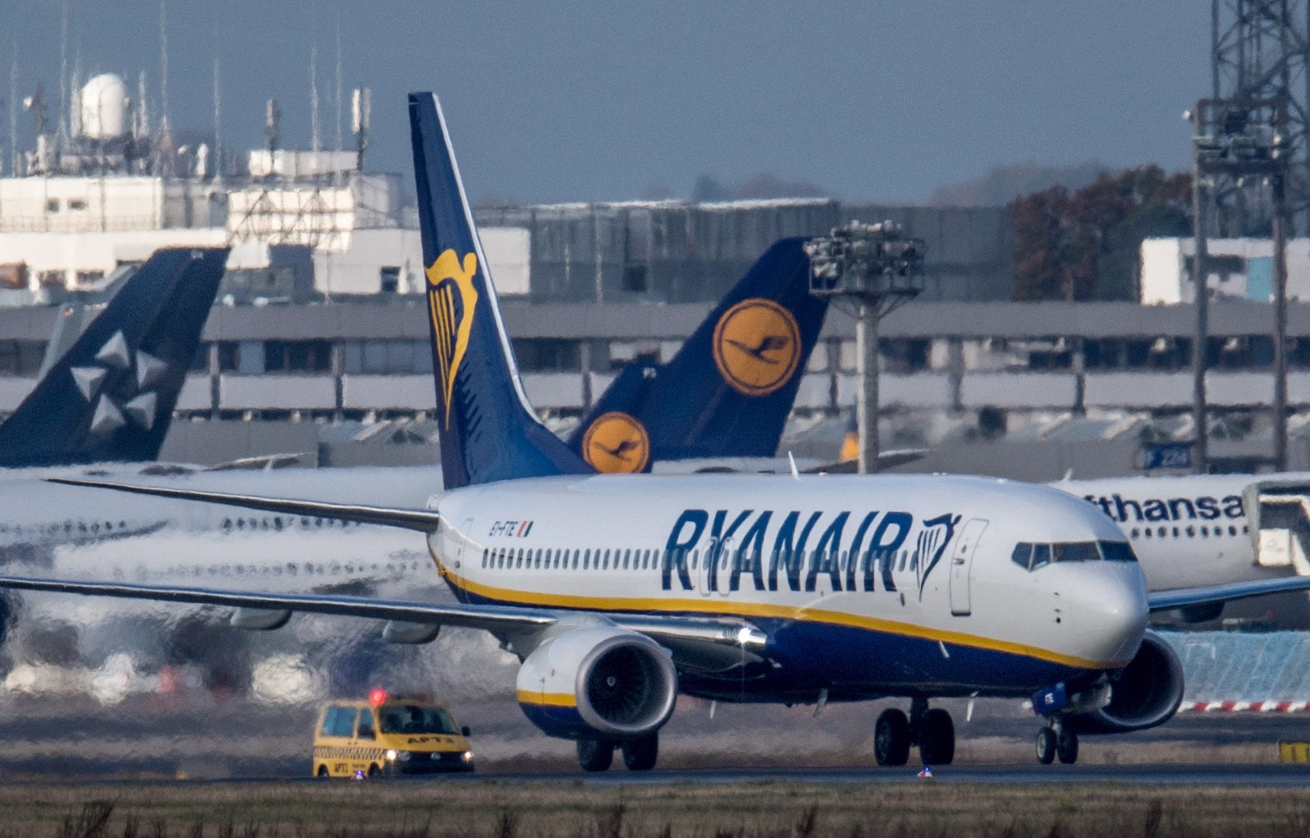 EasyJet desistiu da rota Lisboa-Ponta Delgada, e Ryanair já lançou “promoção” para atrair clientes