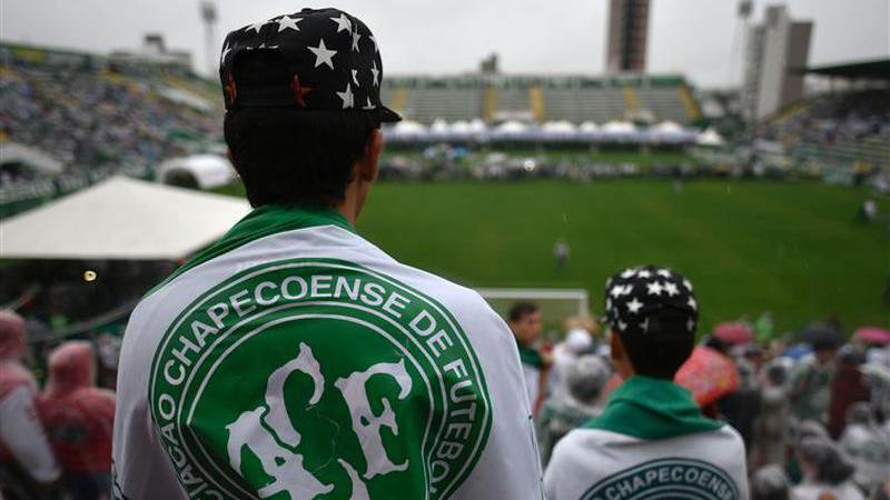 Papa Francisco recebeu e saudou comitiva do clube brasileiro Chapecoense
