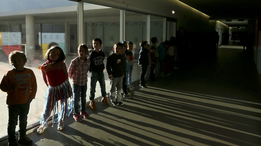 Nutricionistas saúdam redução de peso nas crianças mas é preciso mais