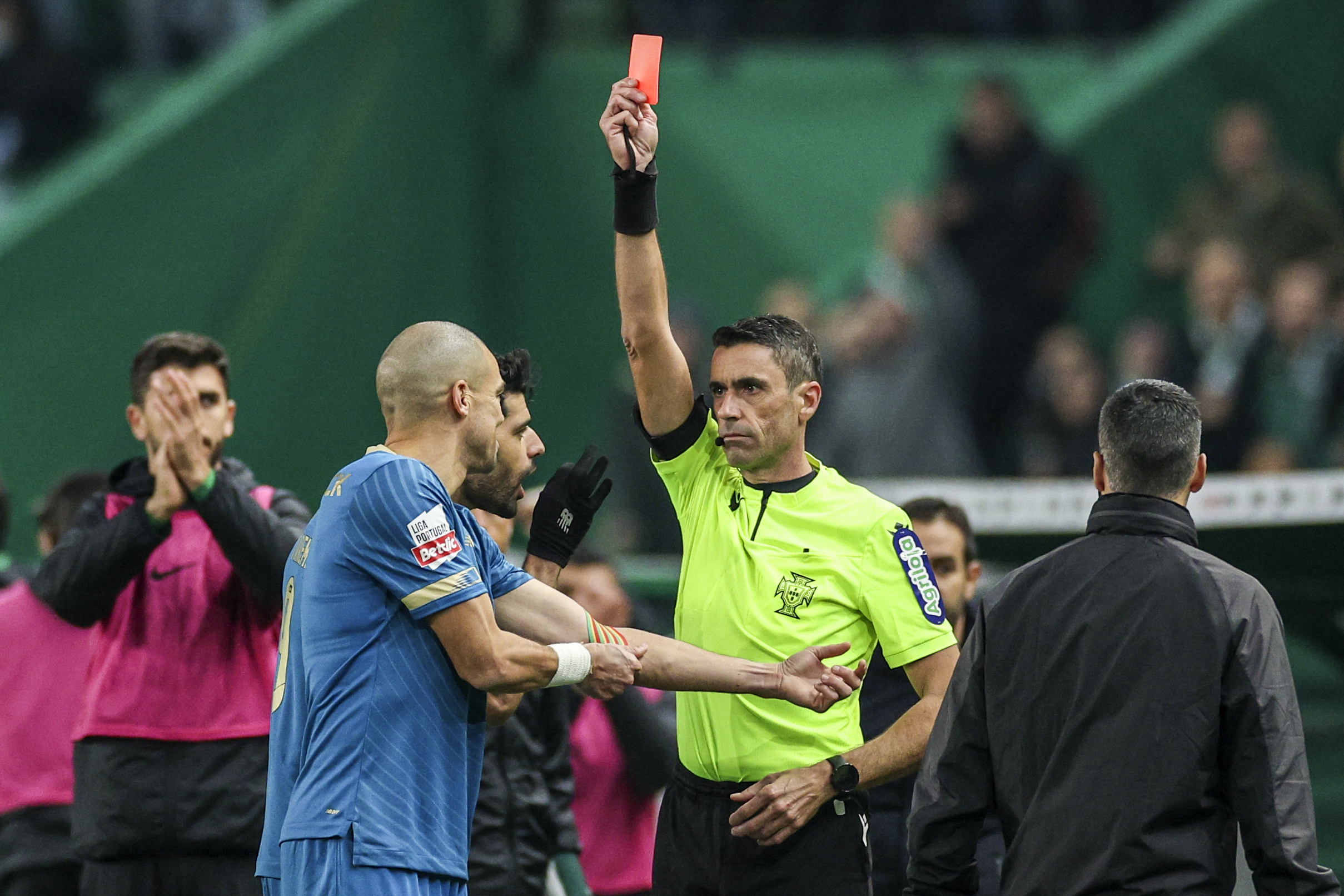Conselho de Disciplina castiga Pepe com dois jogos de suspensão por agressão a Matheus Reis