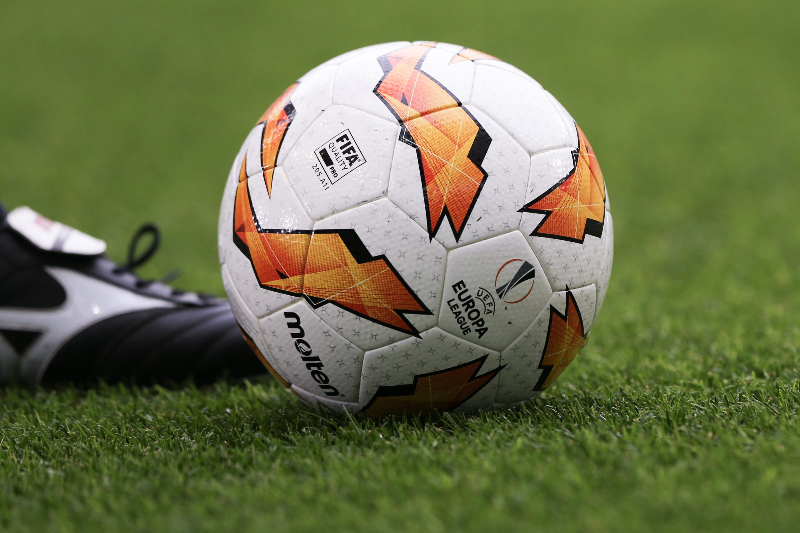 Covid-19: Jogo da segunda mão entre Arsenal e Benfica marcado para Atenas
