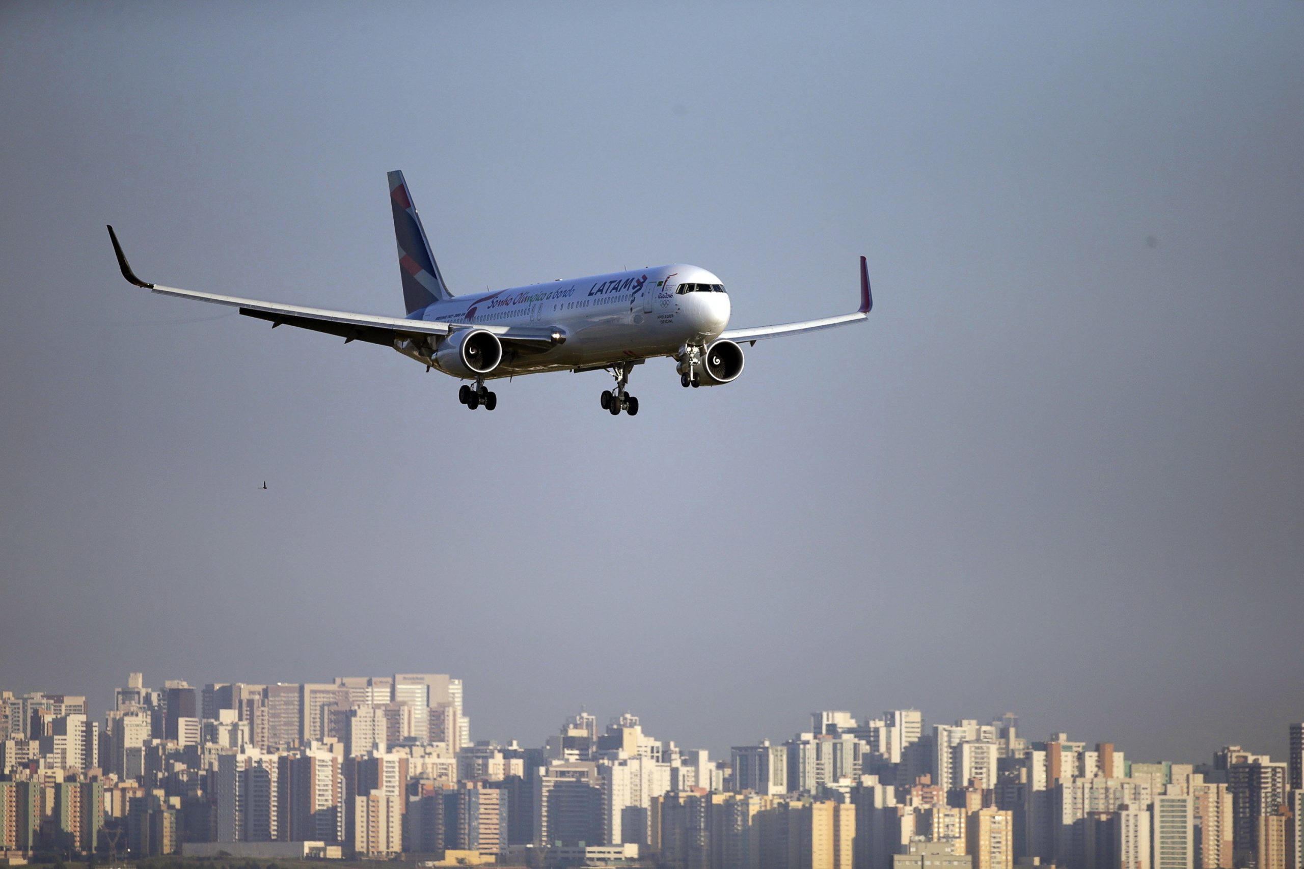 Brasil anuncia três voos extraordinários entre Lisboa e São Paulo