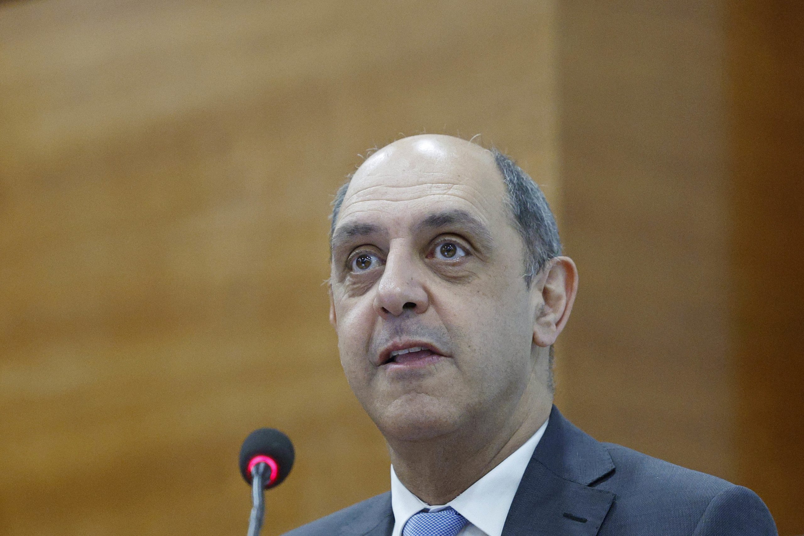 Alguns serviços de urgência com novo modelo de referenciação no verão, revela ministro da Saúde