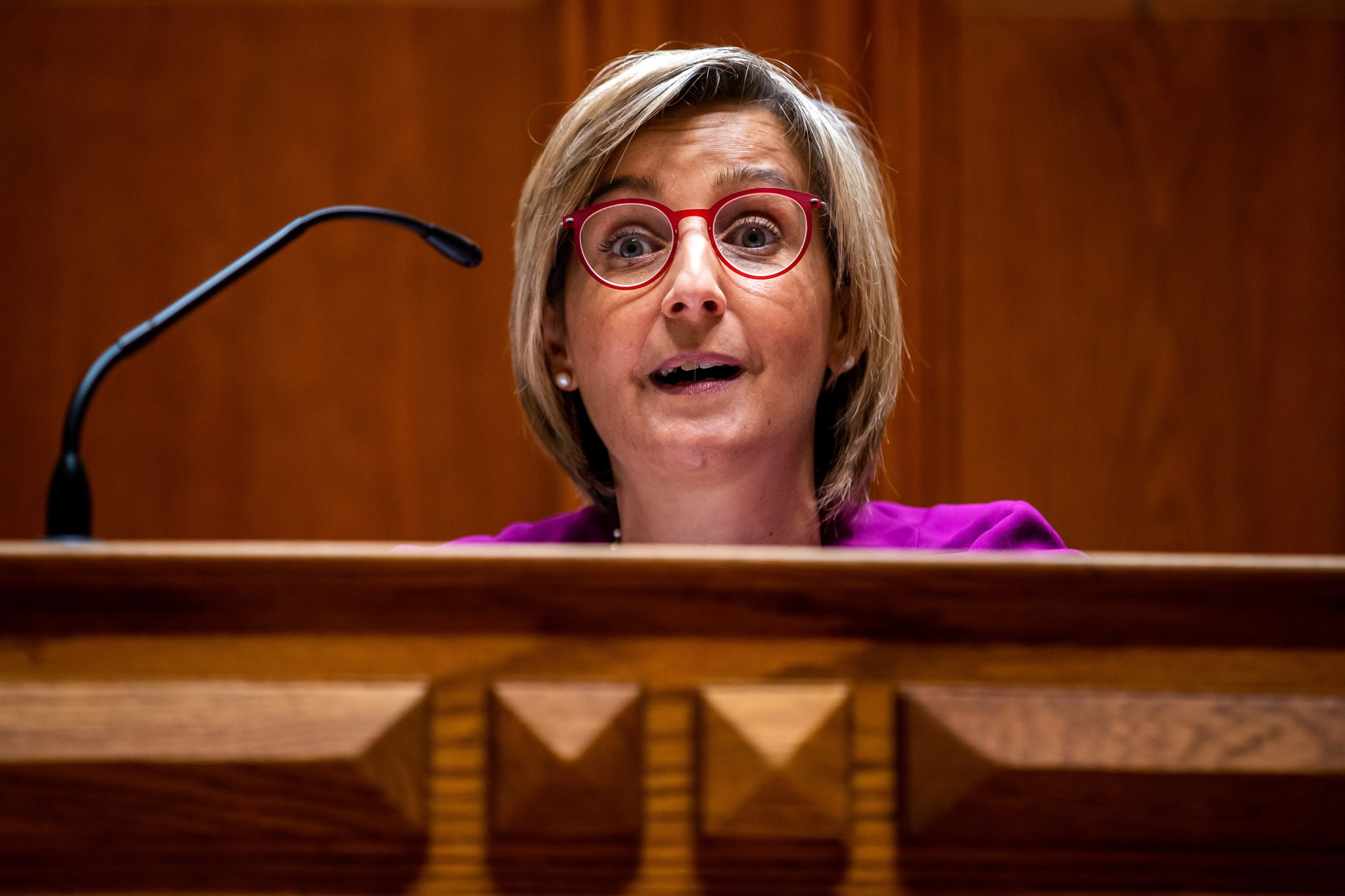 Aborto: Ministra da Saúde recusa intenção de penalizar profissionais e diz não estar em “causa a opção da mulher”