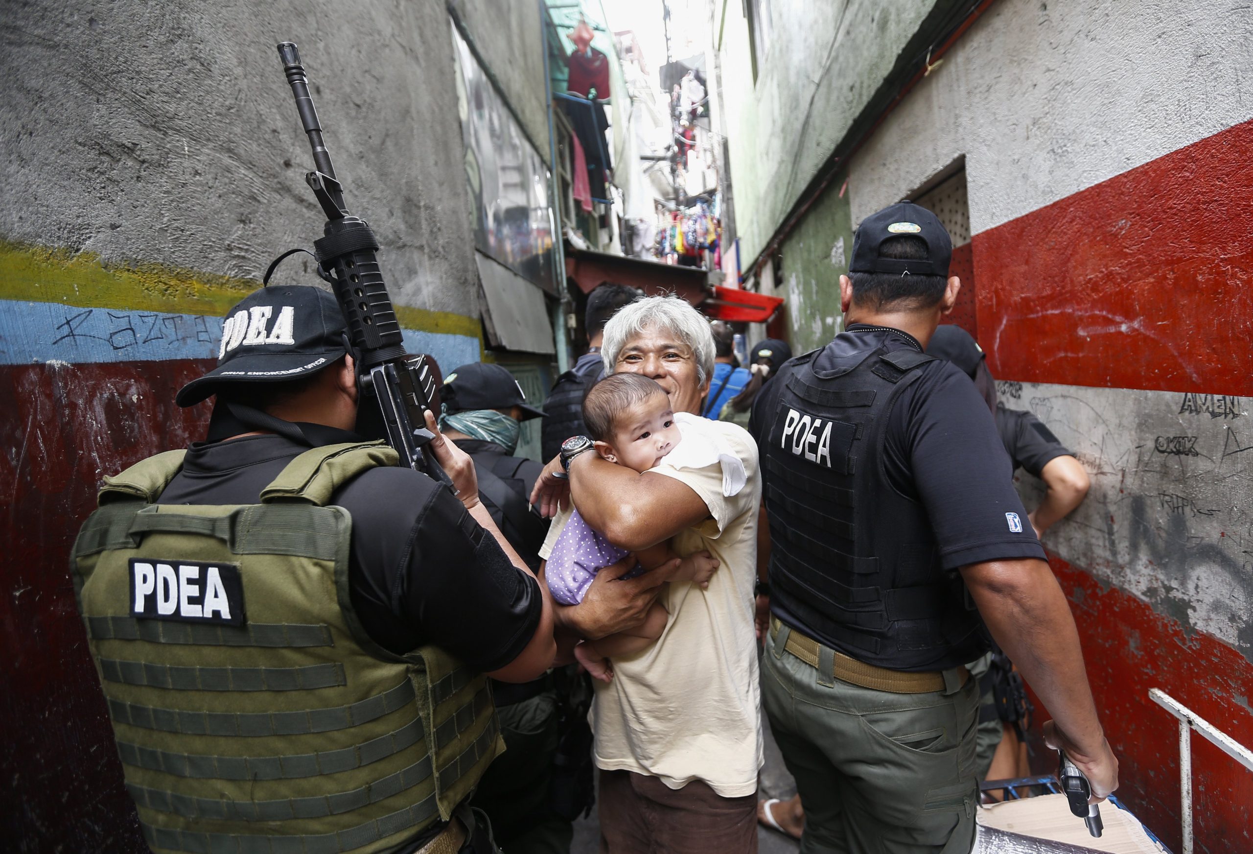 Polícia das Filipinas retoma campanha antidrogras e mata oito suspeitos