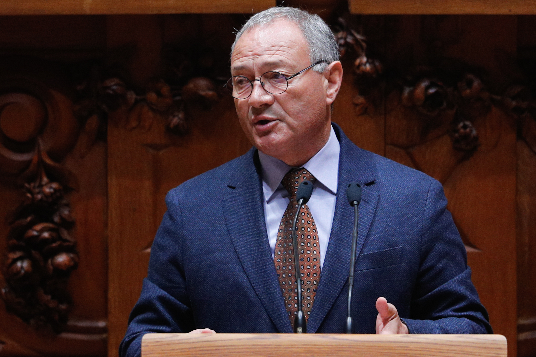 Operação Miríade: PSD quer ouvir ministro no parlamento com “muita urgência”