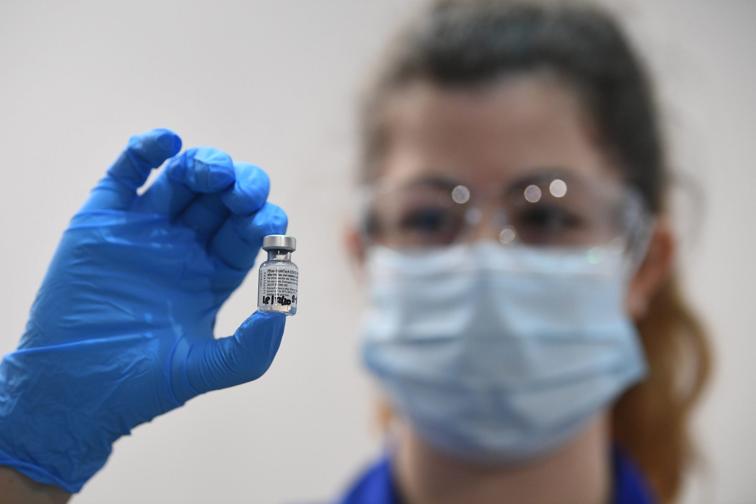 Revista Science elege desenvolvimento rápido de vacinas como avanço de 2020