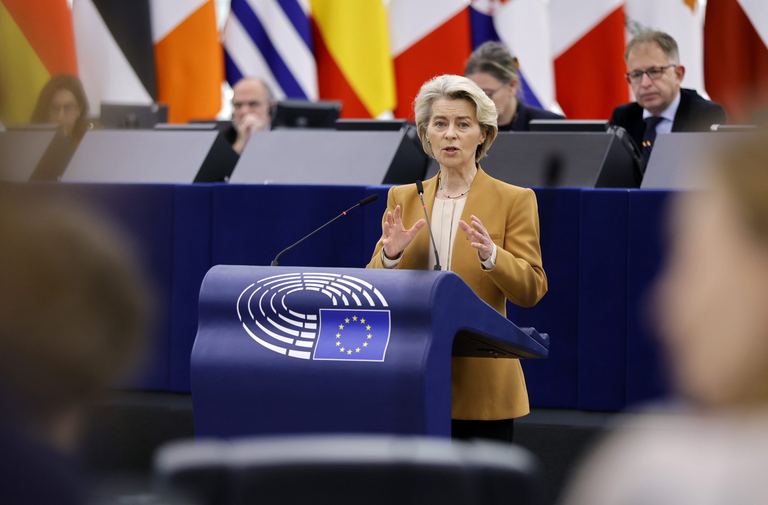 Von der Leyen rejeita acordos com partidos “amigos de Putin” e “contra Estado de Direito”