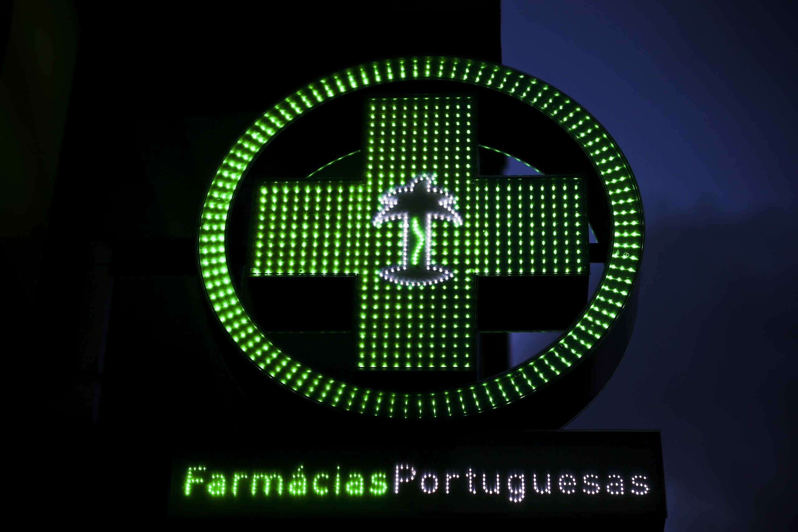 “Atchim”. Alergia ou constipação? Farmácias portuguesas ajudam a perceber