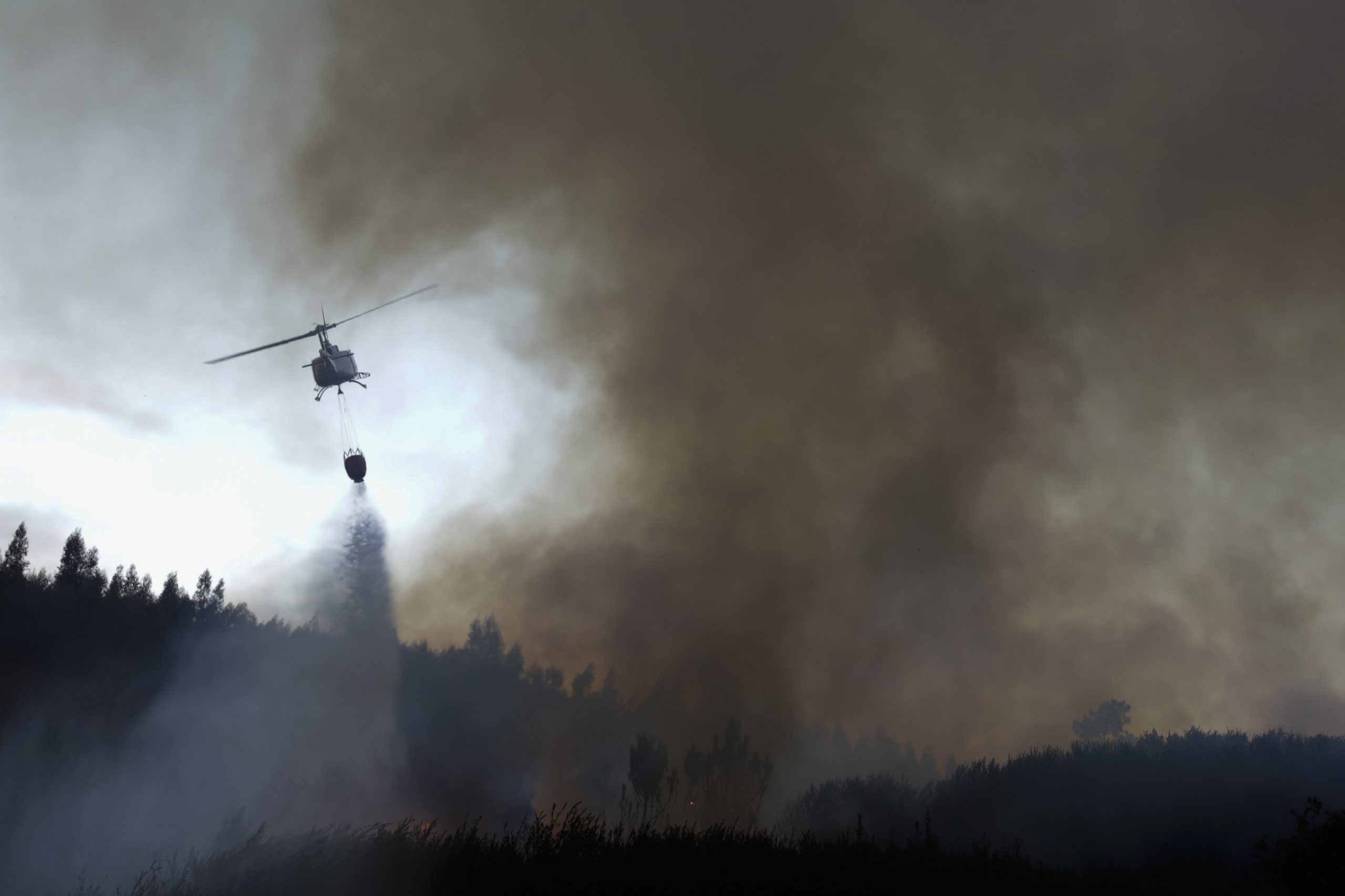 Incêndio em Pombal mobiliza às 17:00 sete meios aéreos