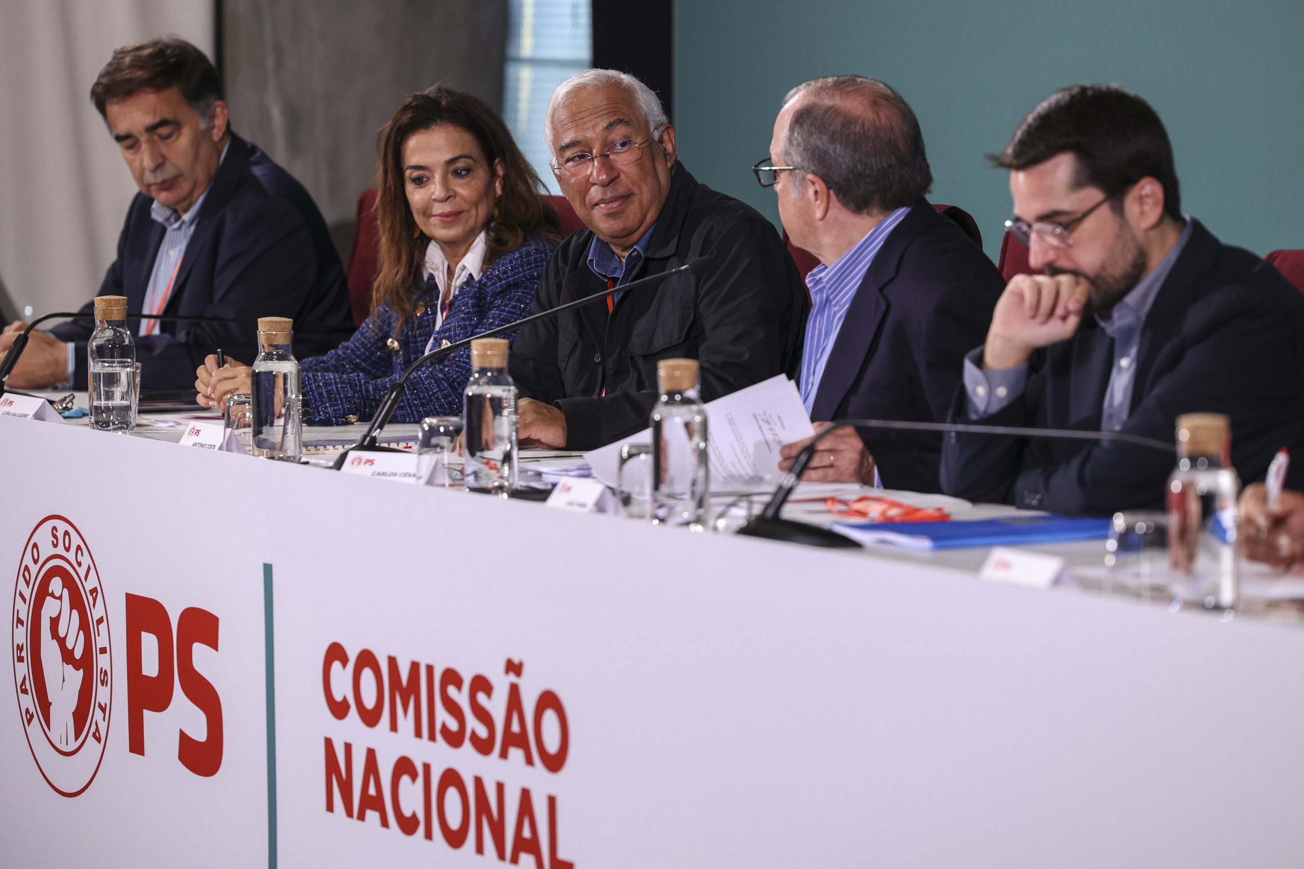 Comissão Nacional do PS aprova congresso em janeiro sem votos contra