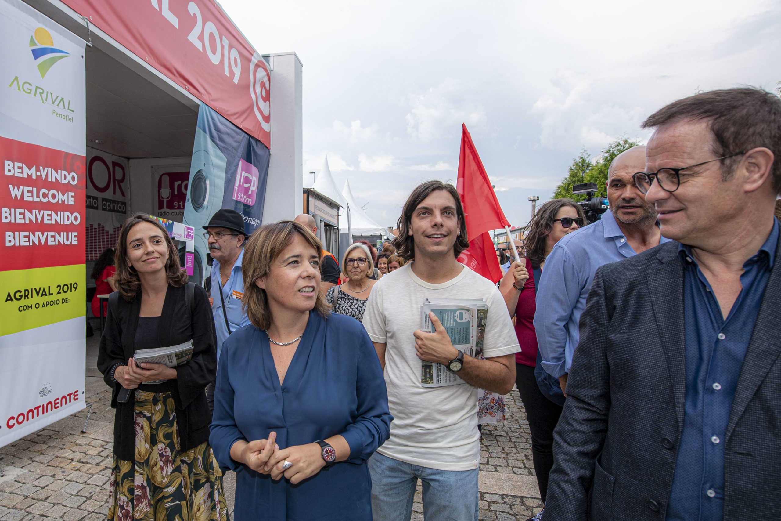 Catarina Martins aconselha “humildade” a António Costa relativamente ao BE