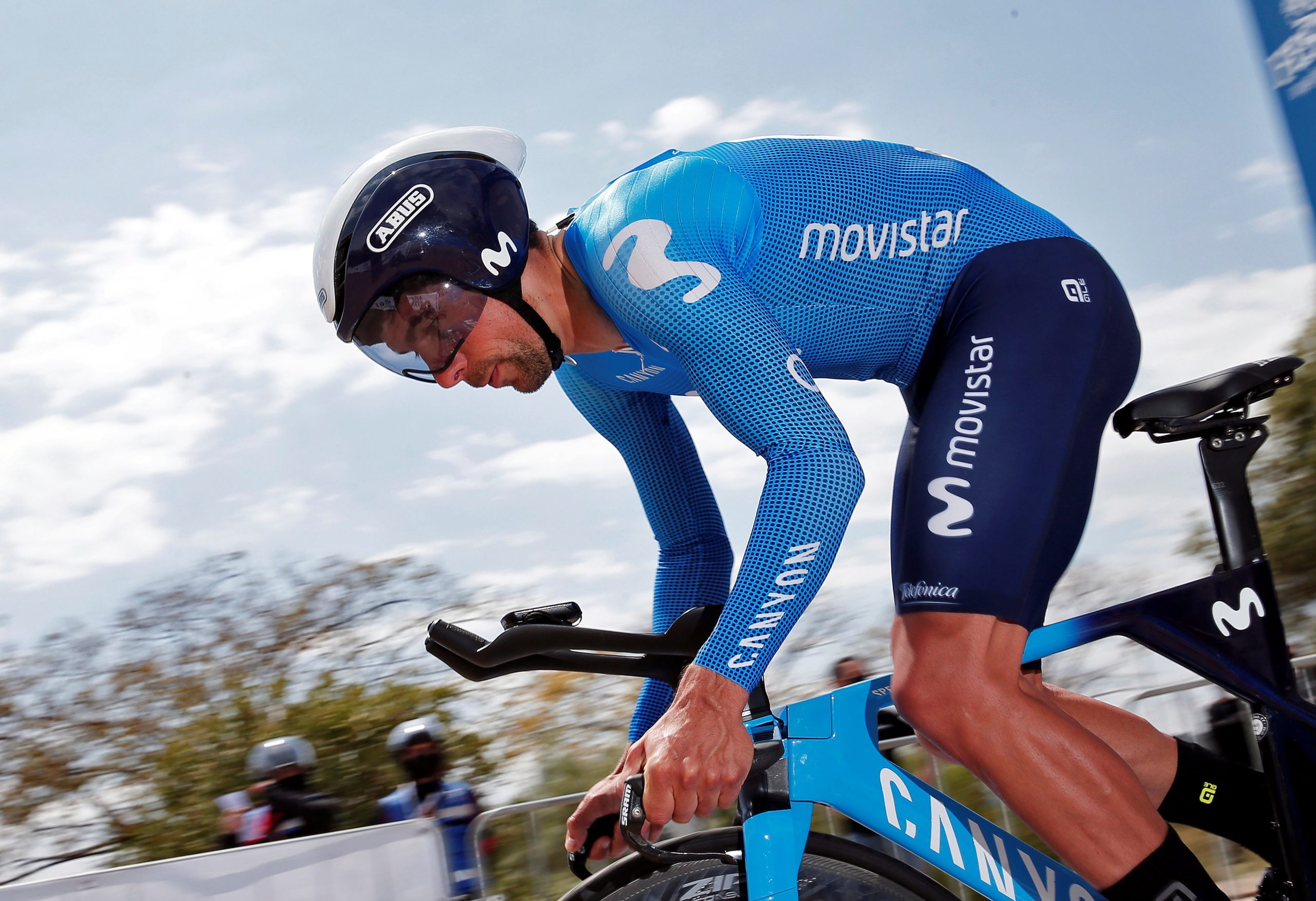 Ciclista Nélson Oliveira fica a seis segundos da amarela em Valência