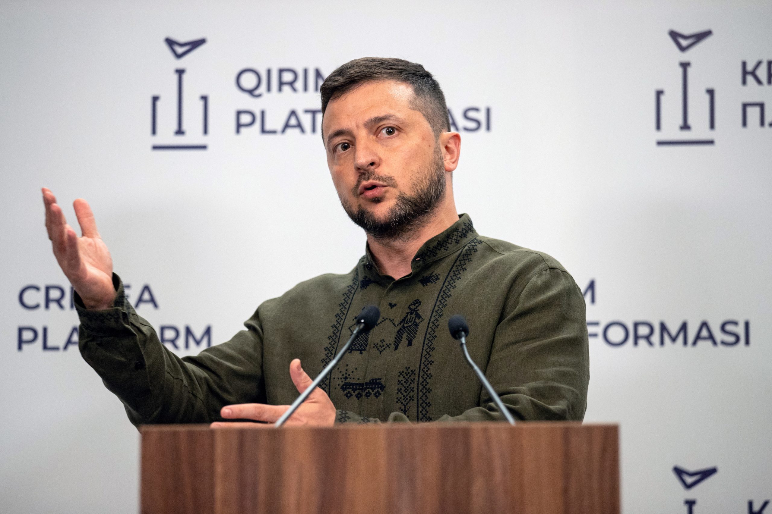 Presidente Zelensky diz que a Ucrânia vai lutar “até ao fim”