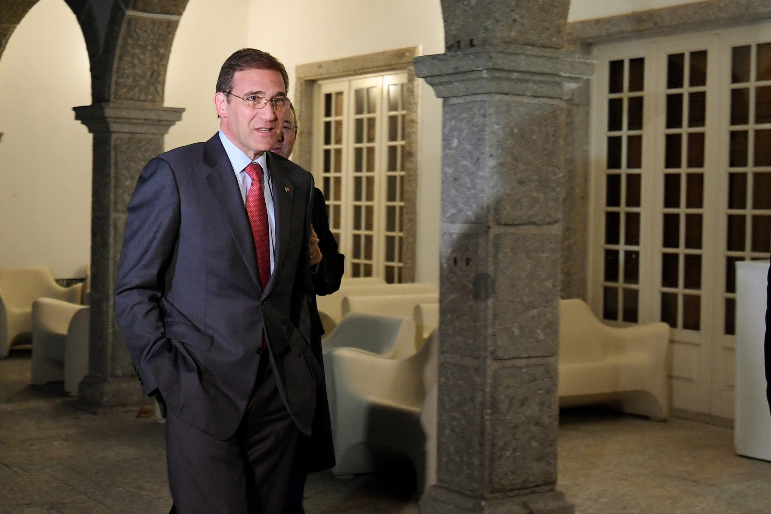 Passos exige ao Governo que clarifique contas sobre contagem de tempo na função pública