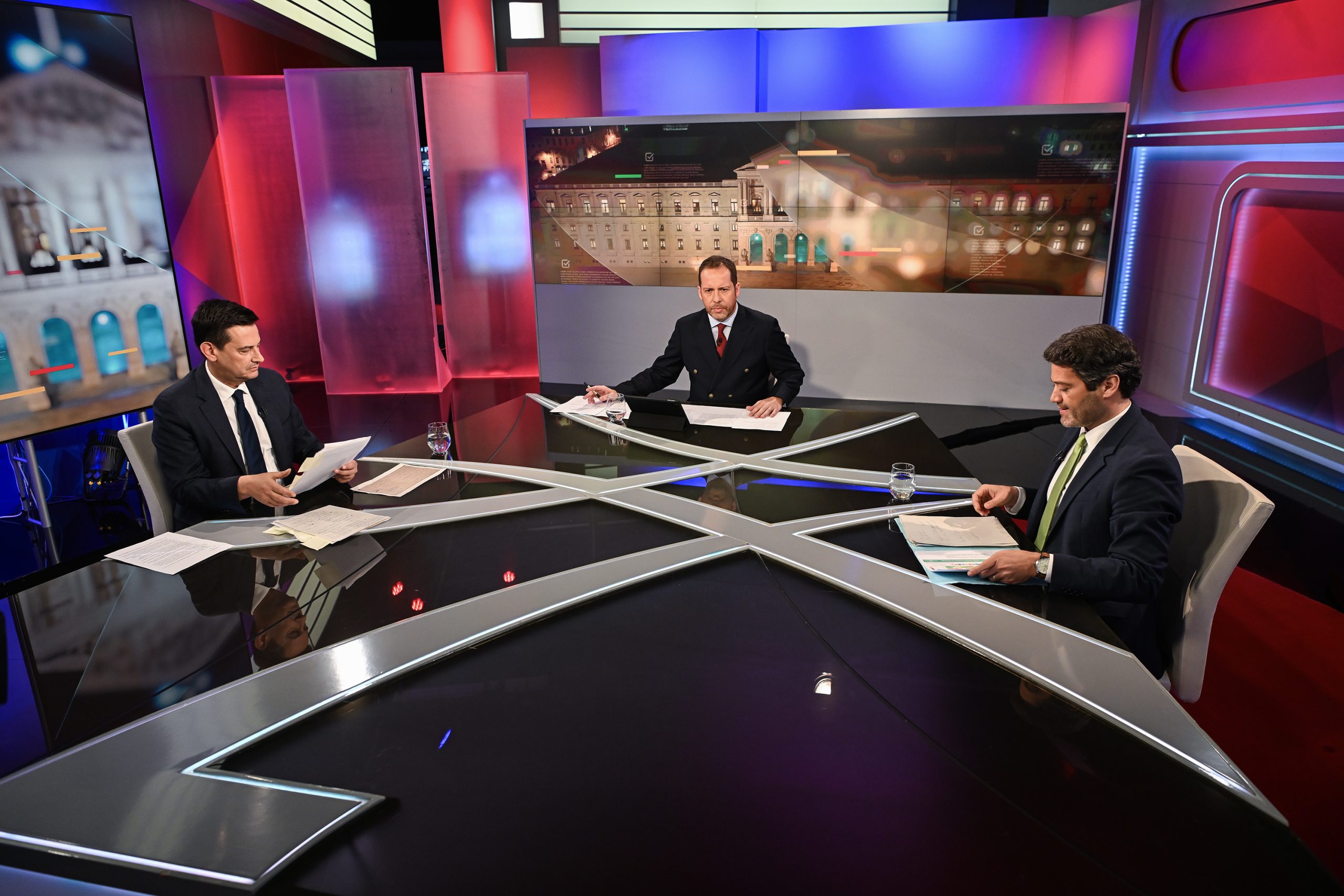 Rui Rocha vs André Ventura: nem o preço dos ovos os aproxima