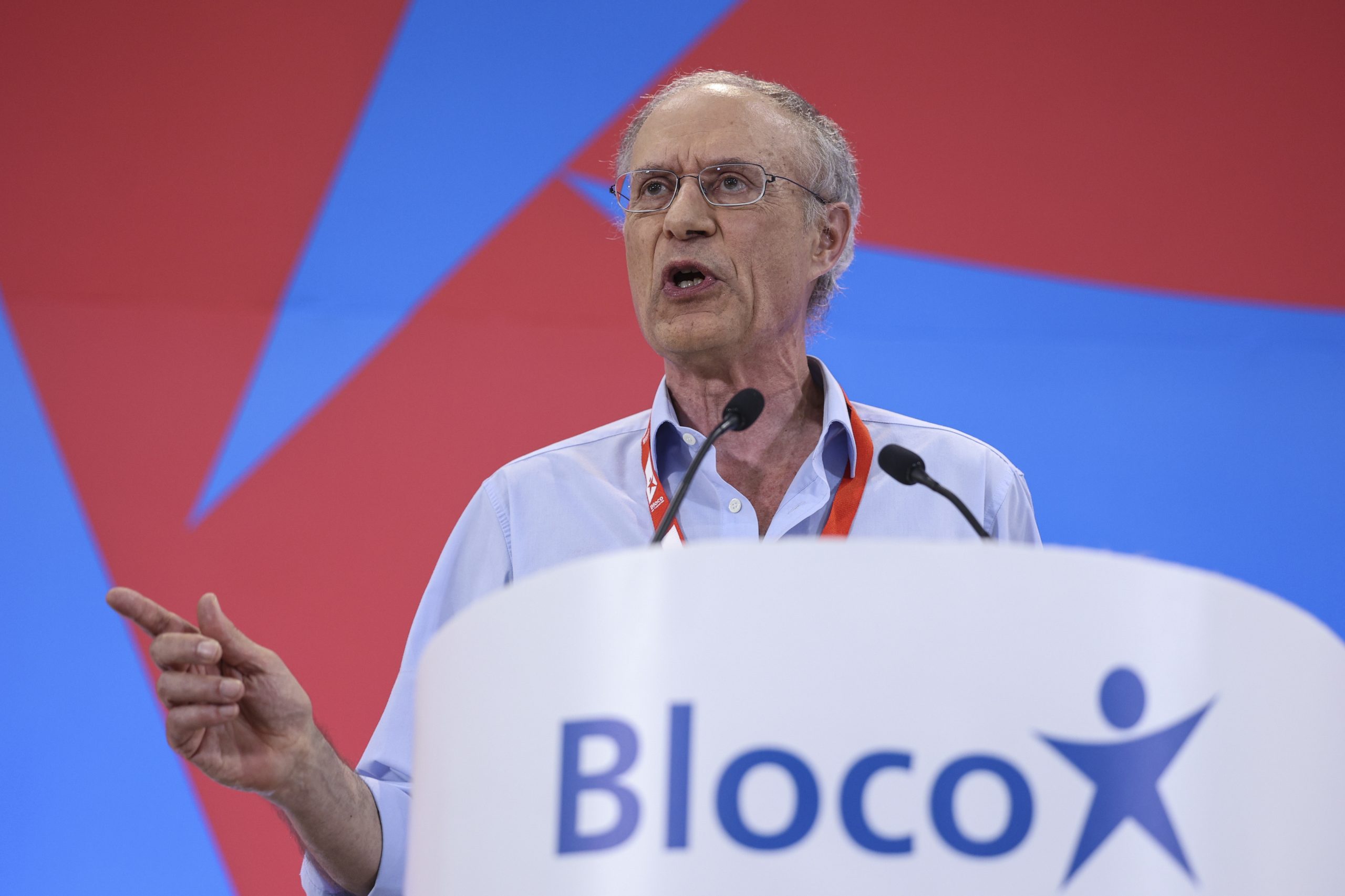 Francisco Louçã : “Desastre da maioria absoluta está a corroer confiança democrática”