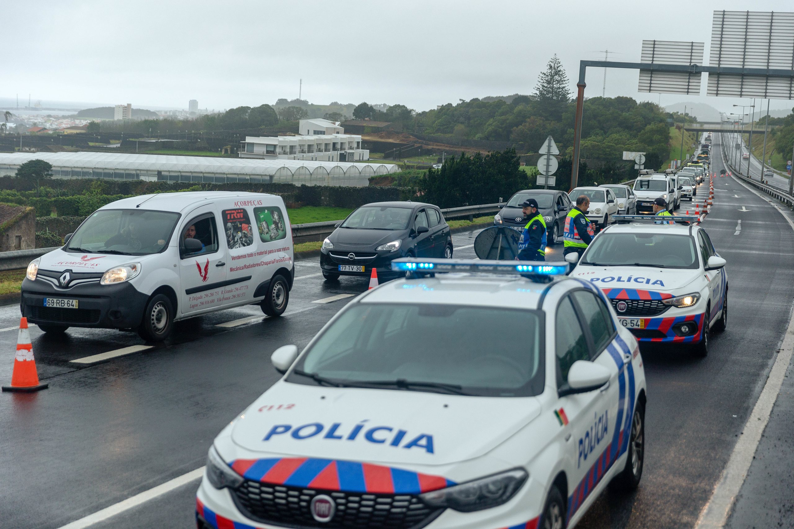 Covid-19: Cercas sanitárias nos concelhos de São Miguel prolongadas até 1 de maio