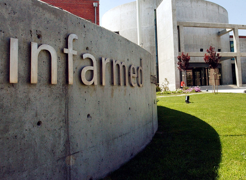 Infarmed diz que medicamentos suspensos “não são críticos ao mercado nacional”