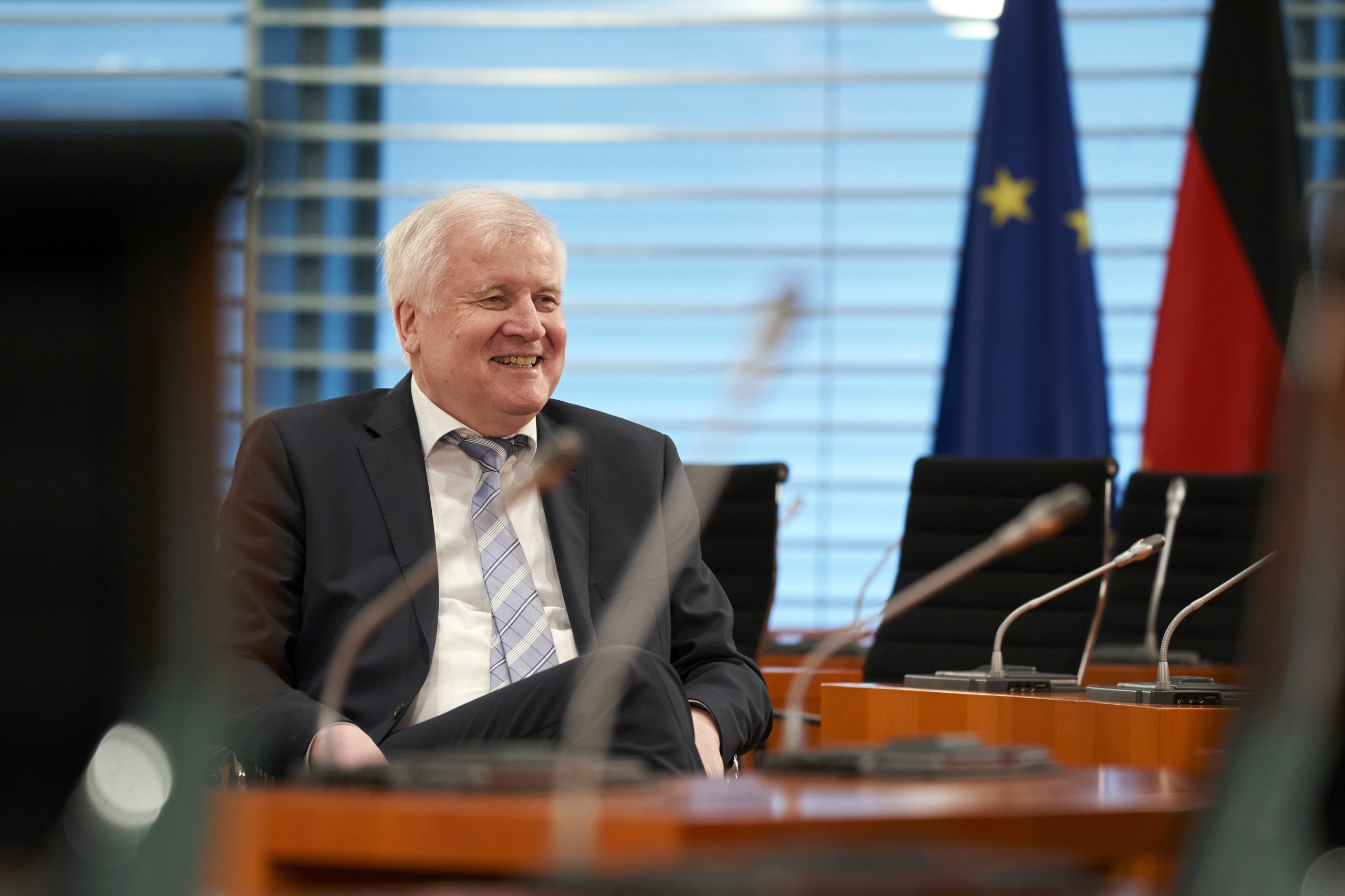 Presidência da UE: Berlim quer acordo político sobre migrações até final de 2020 mas tempo esgota-se