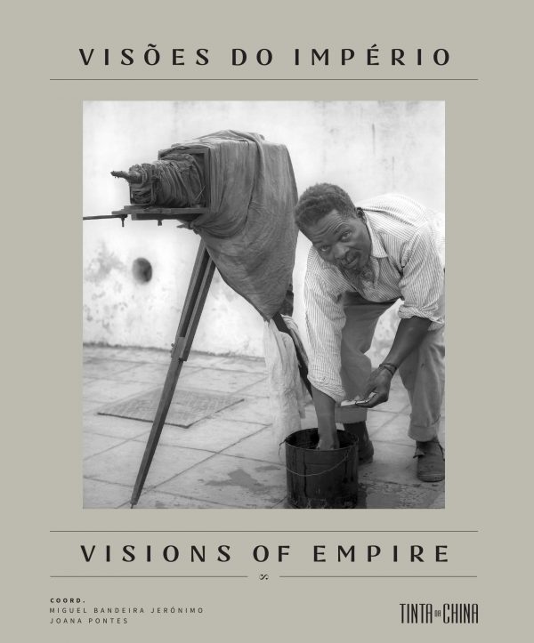 Fotografias de família mostram em livro como a desigualdade alimentou um império