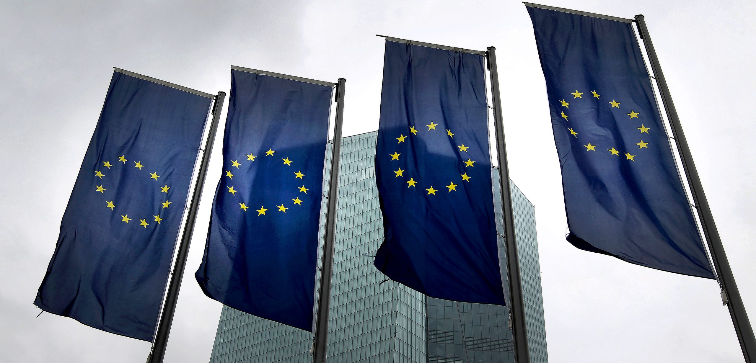 Líderes da União Europeia discutem hoje bloqueio liderado por Orbán a plano de recuperação da economia