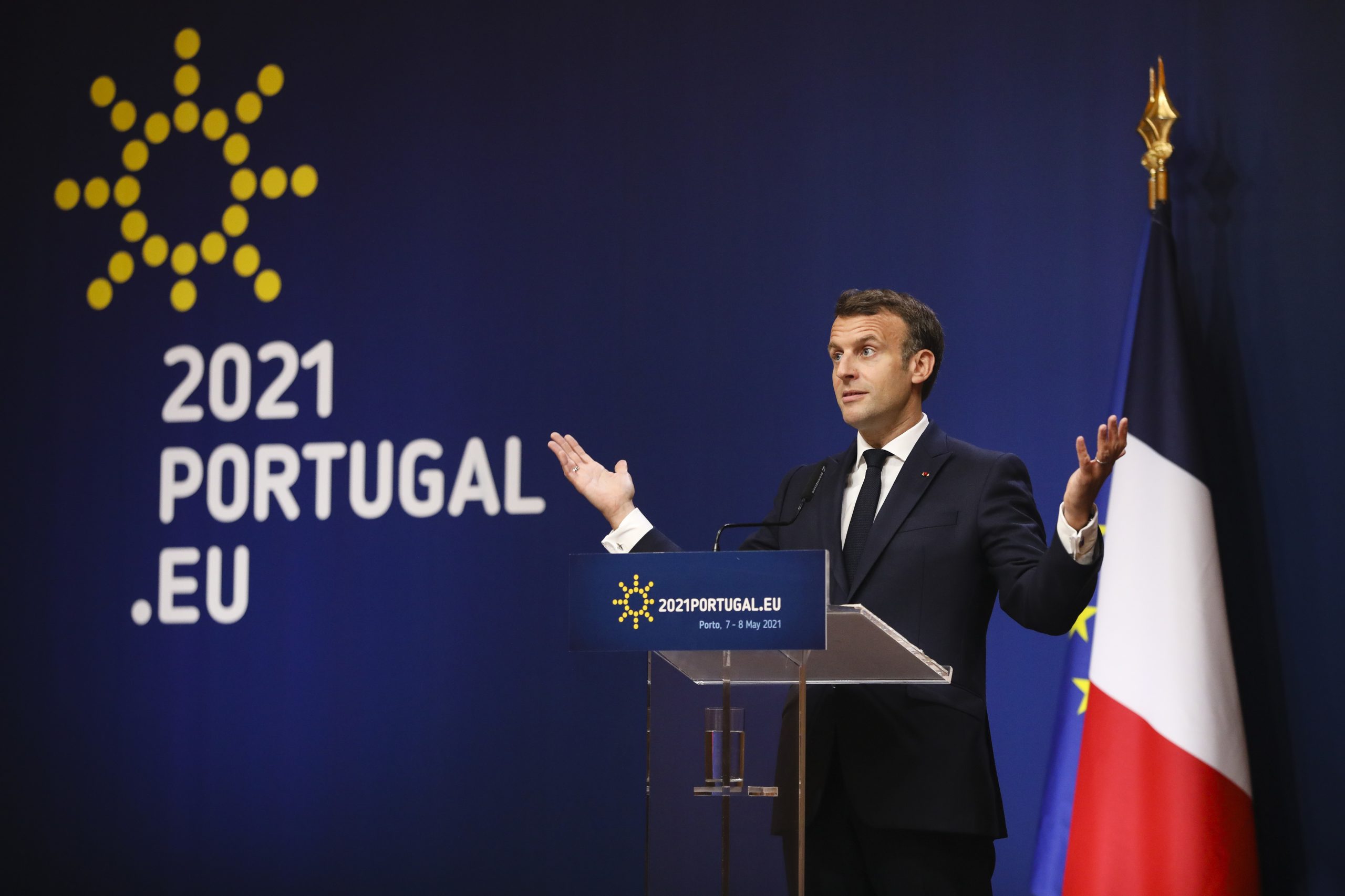 Cimeira Social: Macron apela aos EUA para acabar com restrições a exportações de vacinas